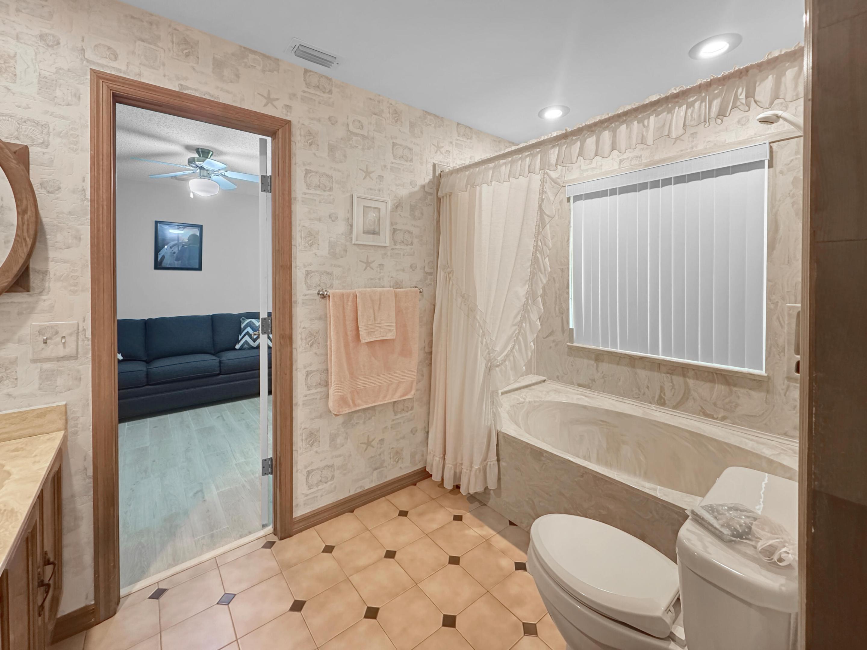 HOLIDAY PINES - Residential