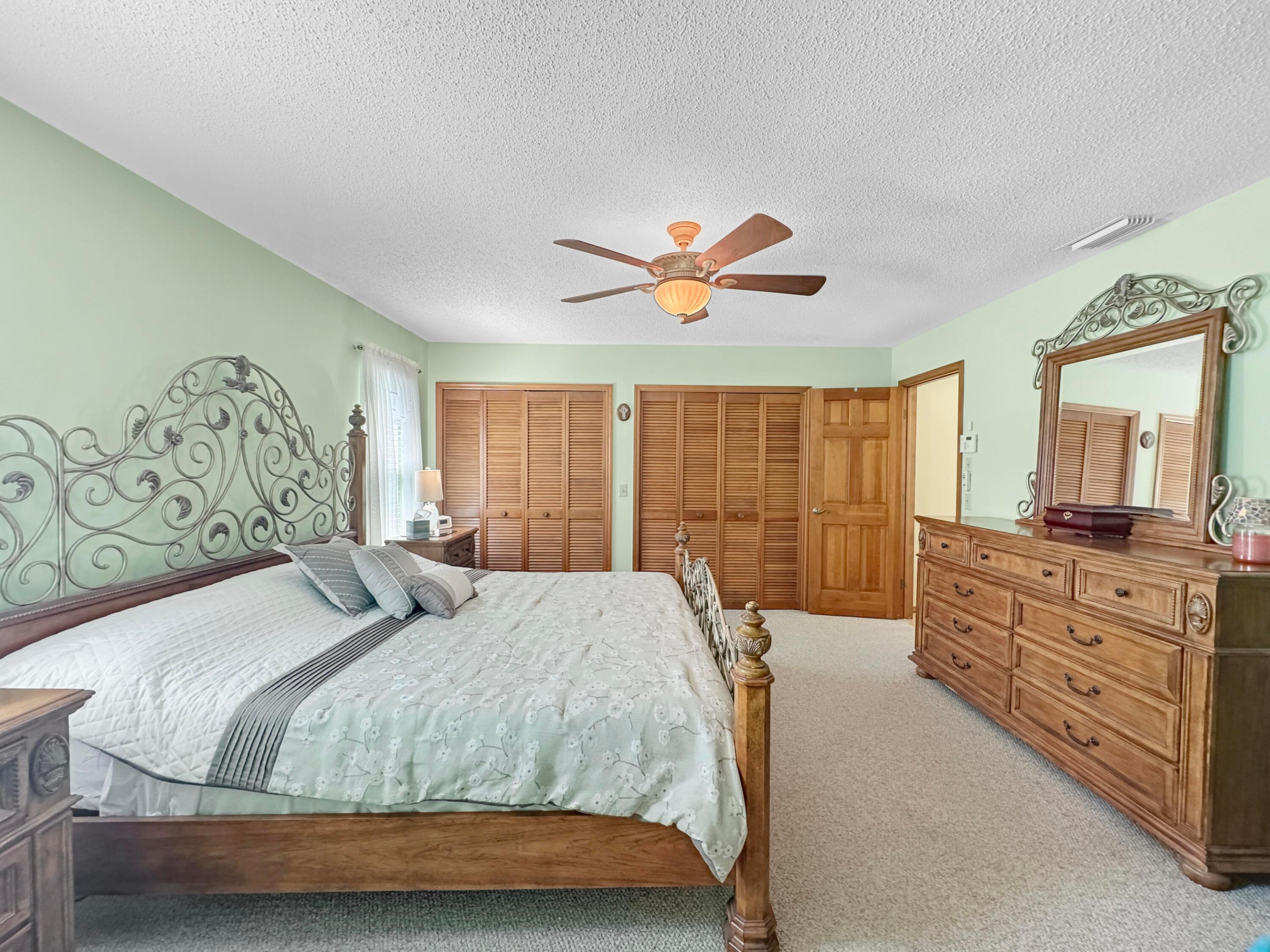 HOLIDAY PINES - Residential