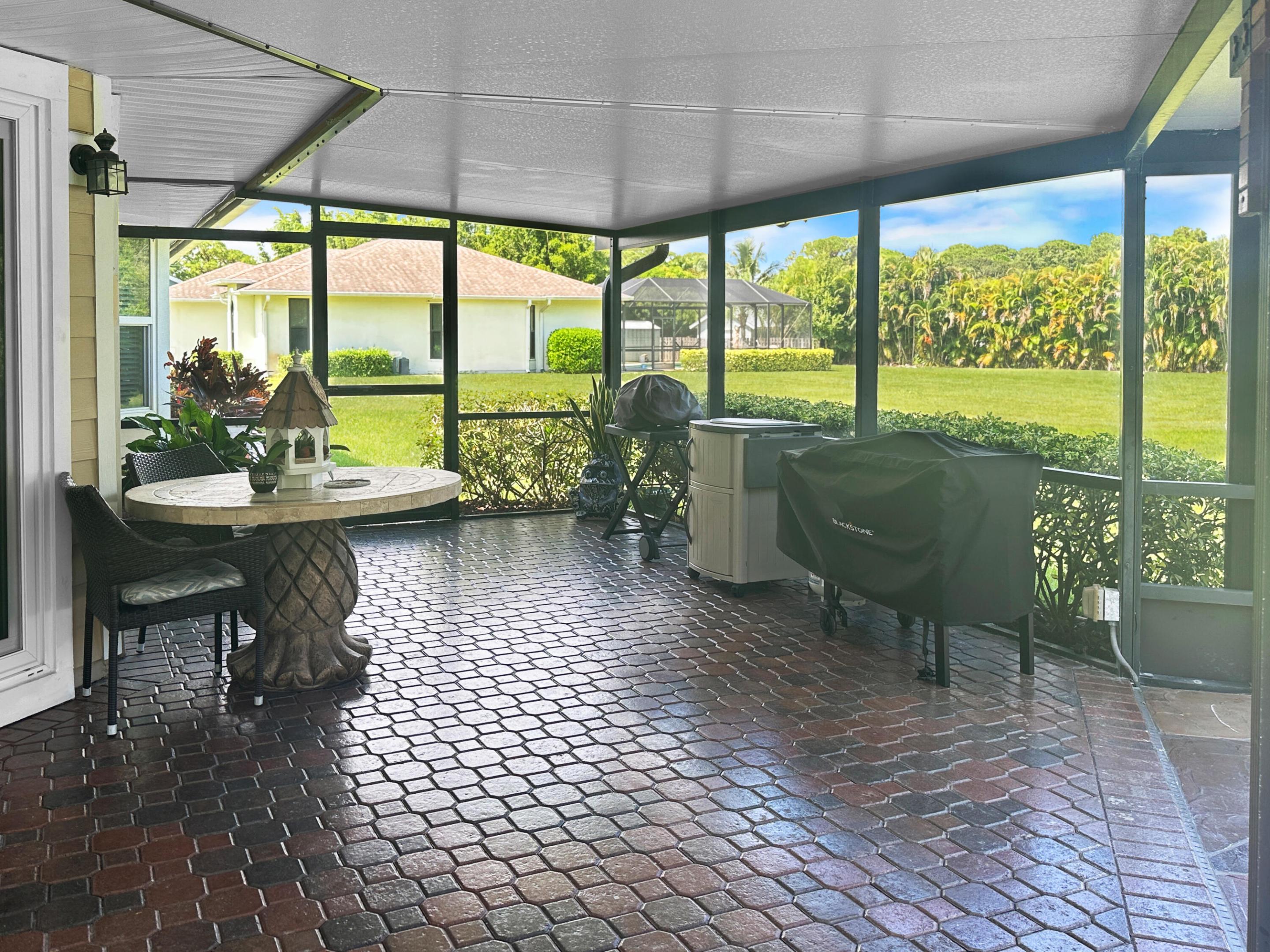 HOLIDAY PINES - Residential