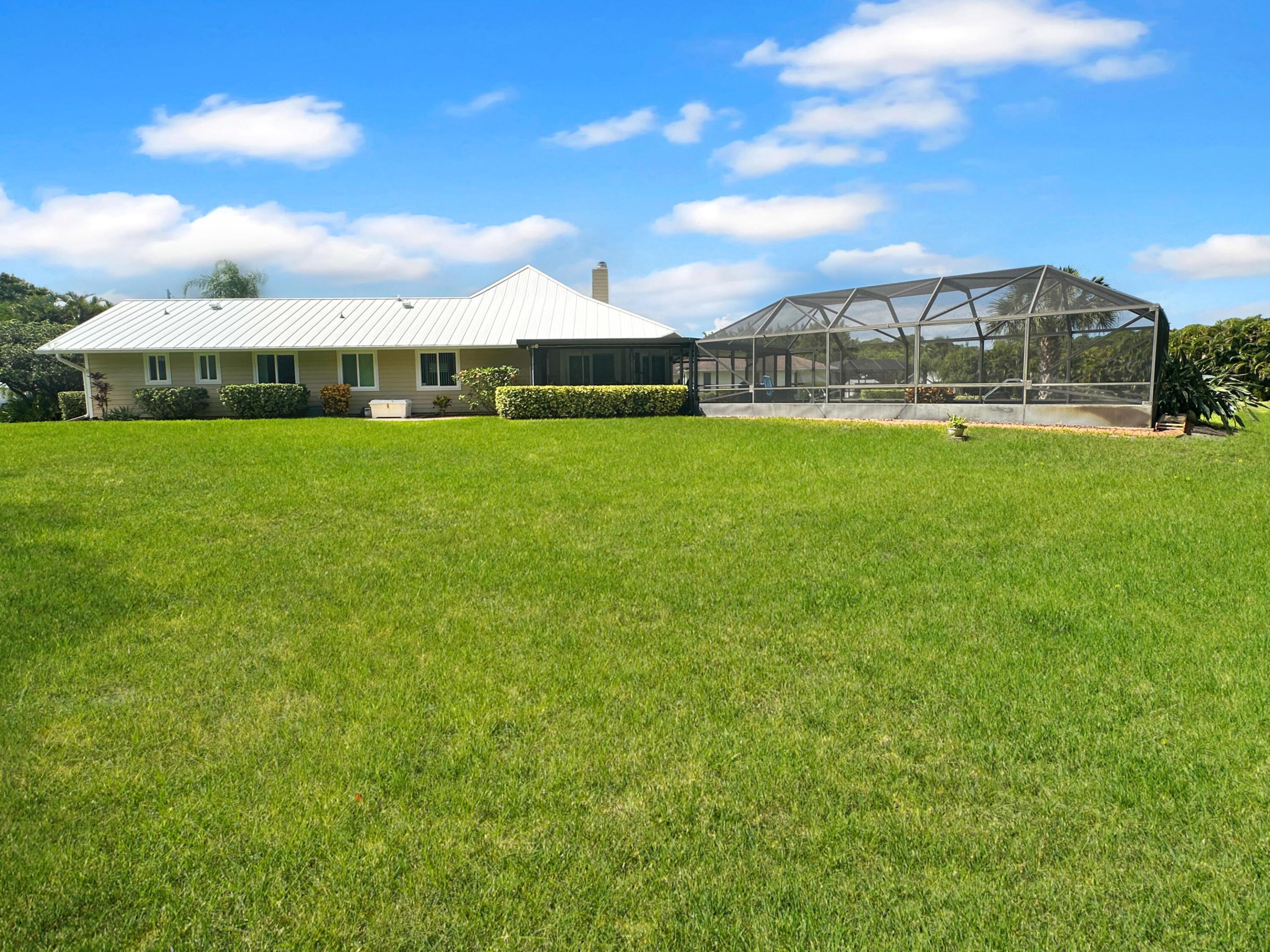 HOLIDAY PINES - Residential