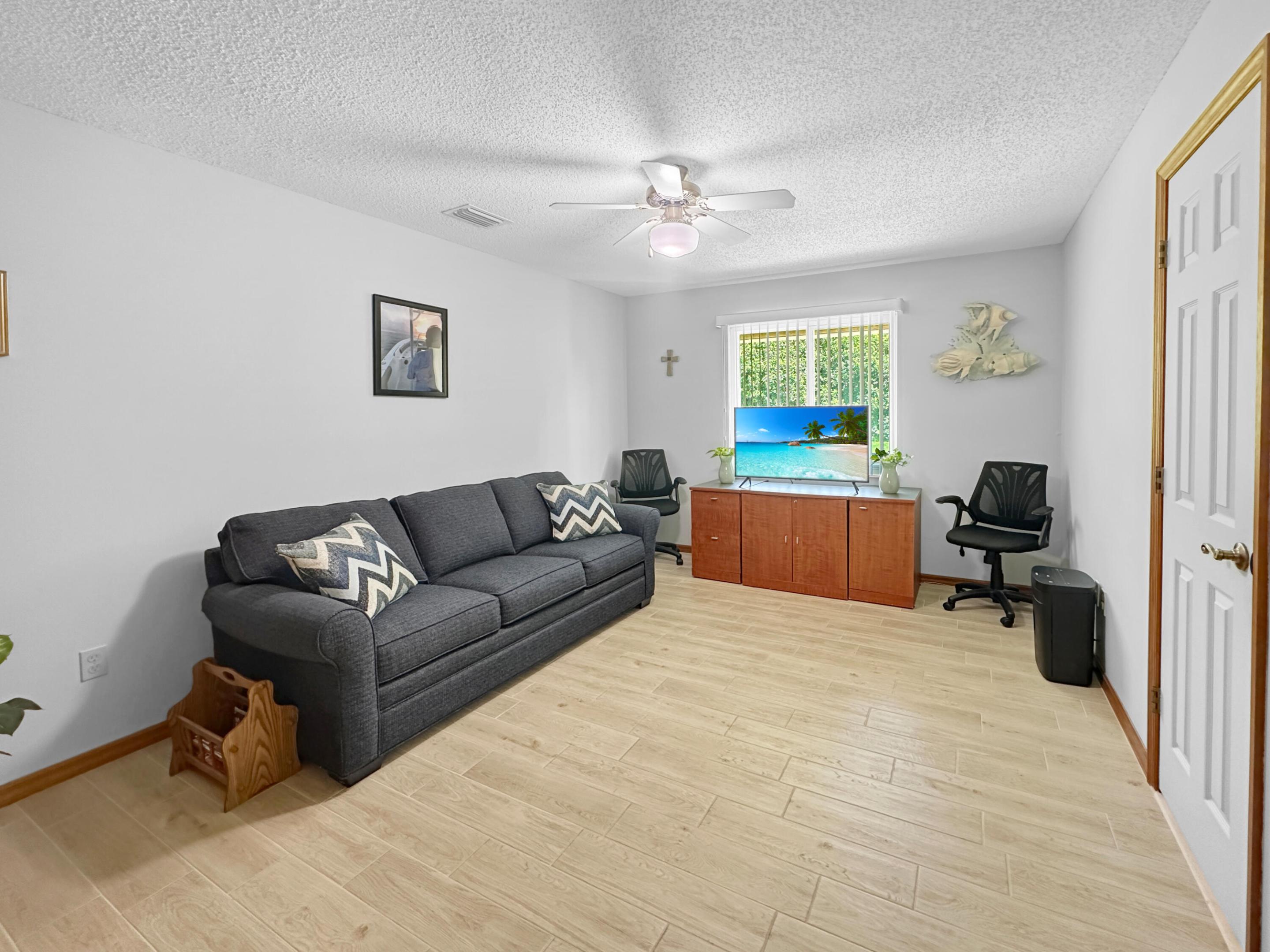 HOLIDAY PINES - Residential