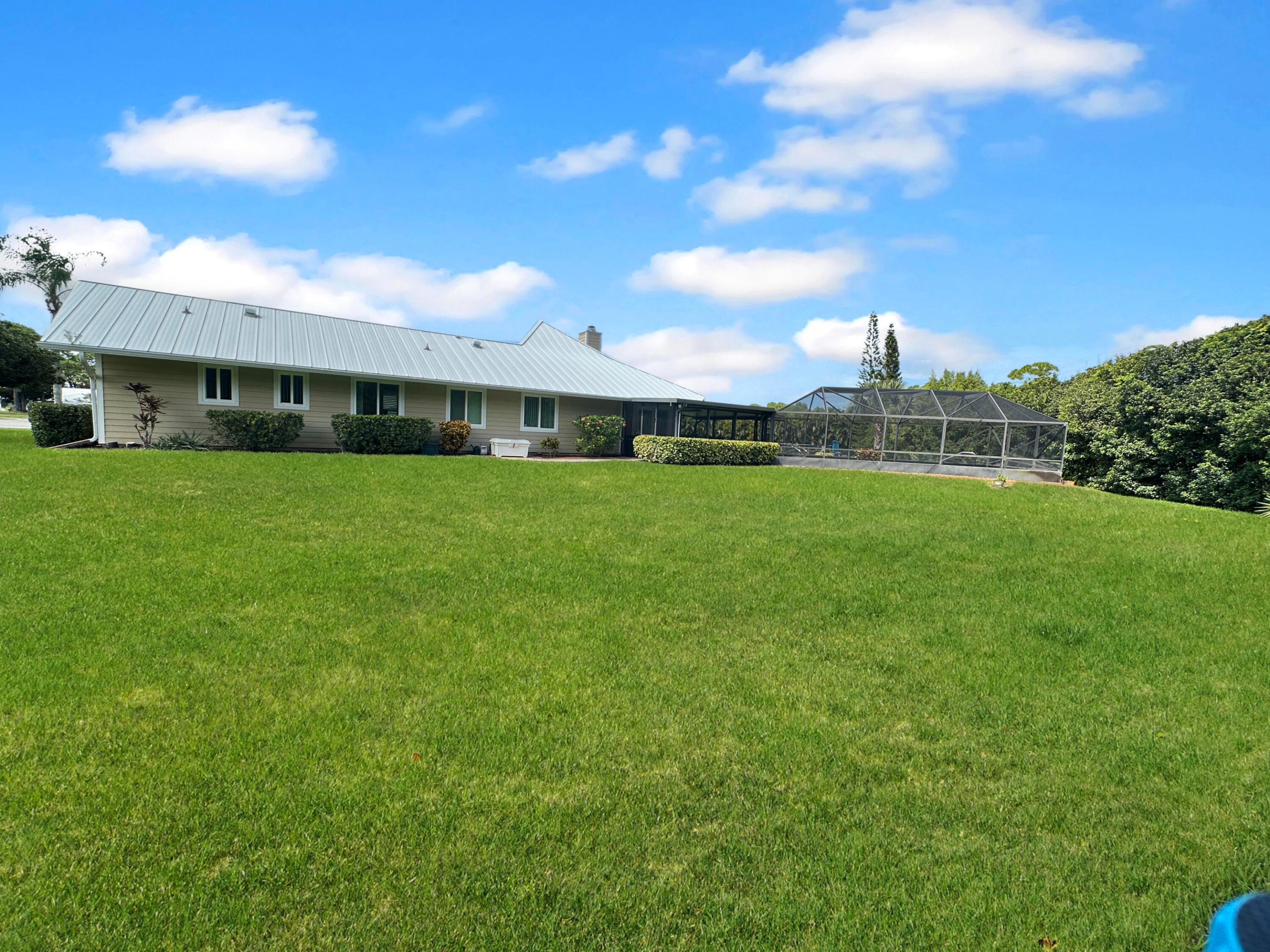 HOLIDAY PINES - Residential