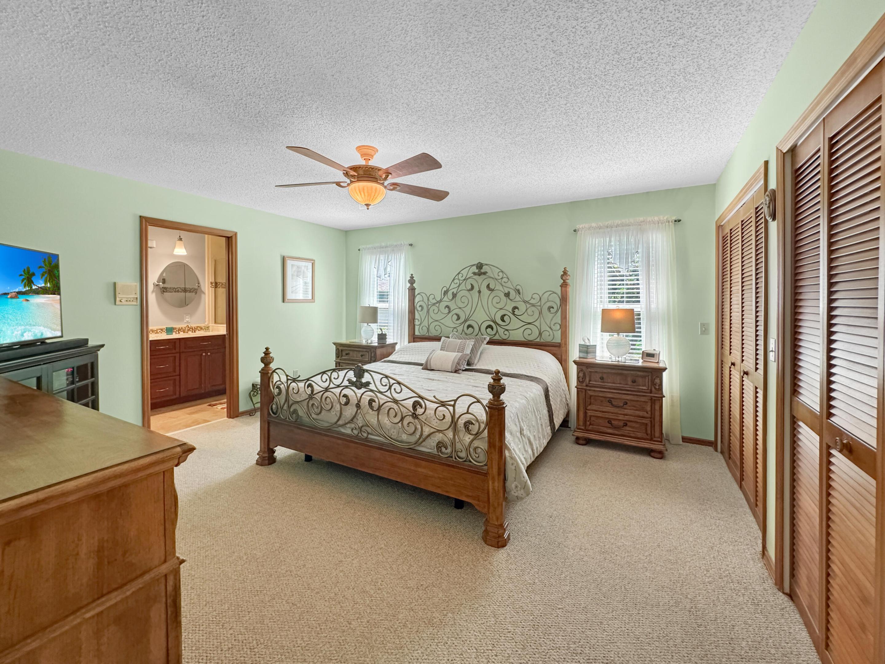 HOLIDAY PINES - Residential