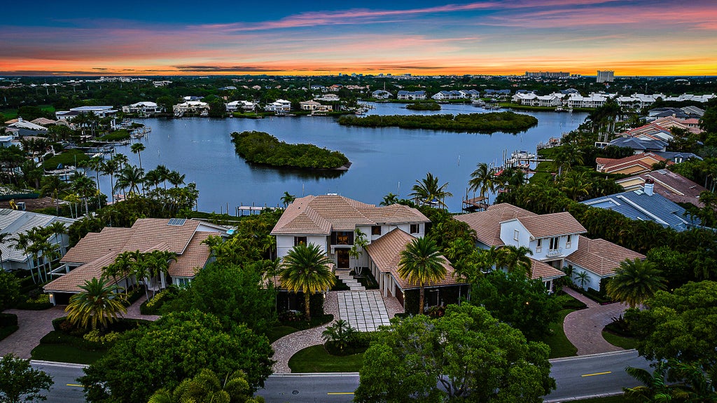 Photo of 109 Regatta Drive, Jupiter, FL 33477 (MLS # R10958321)