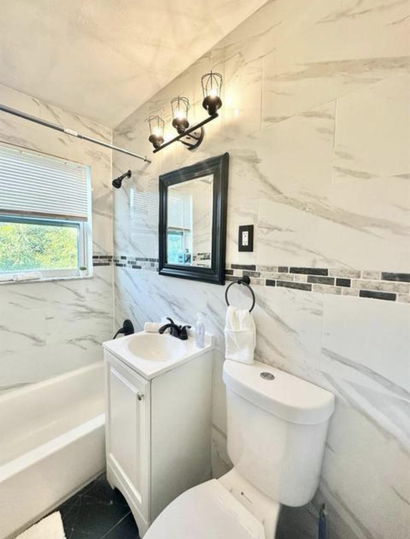 1501 N Federal Highway 1