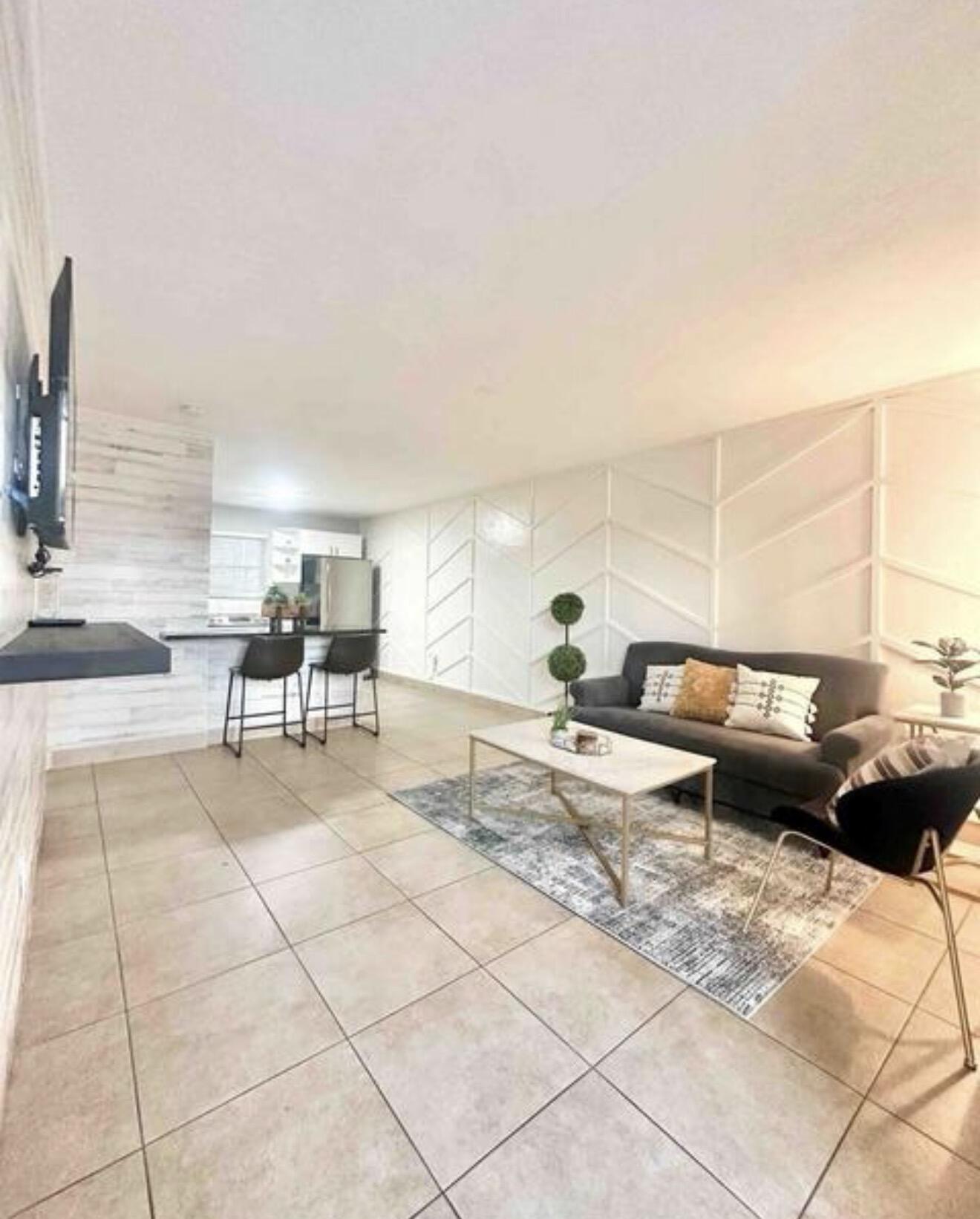 NORTH LAKE WORTH - Residential Income