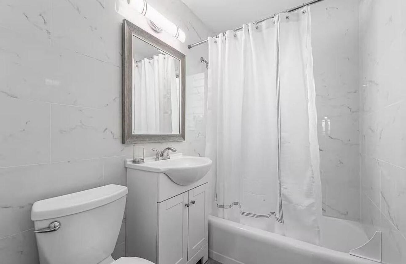 NORTH LAKE WORTH - Residential Income