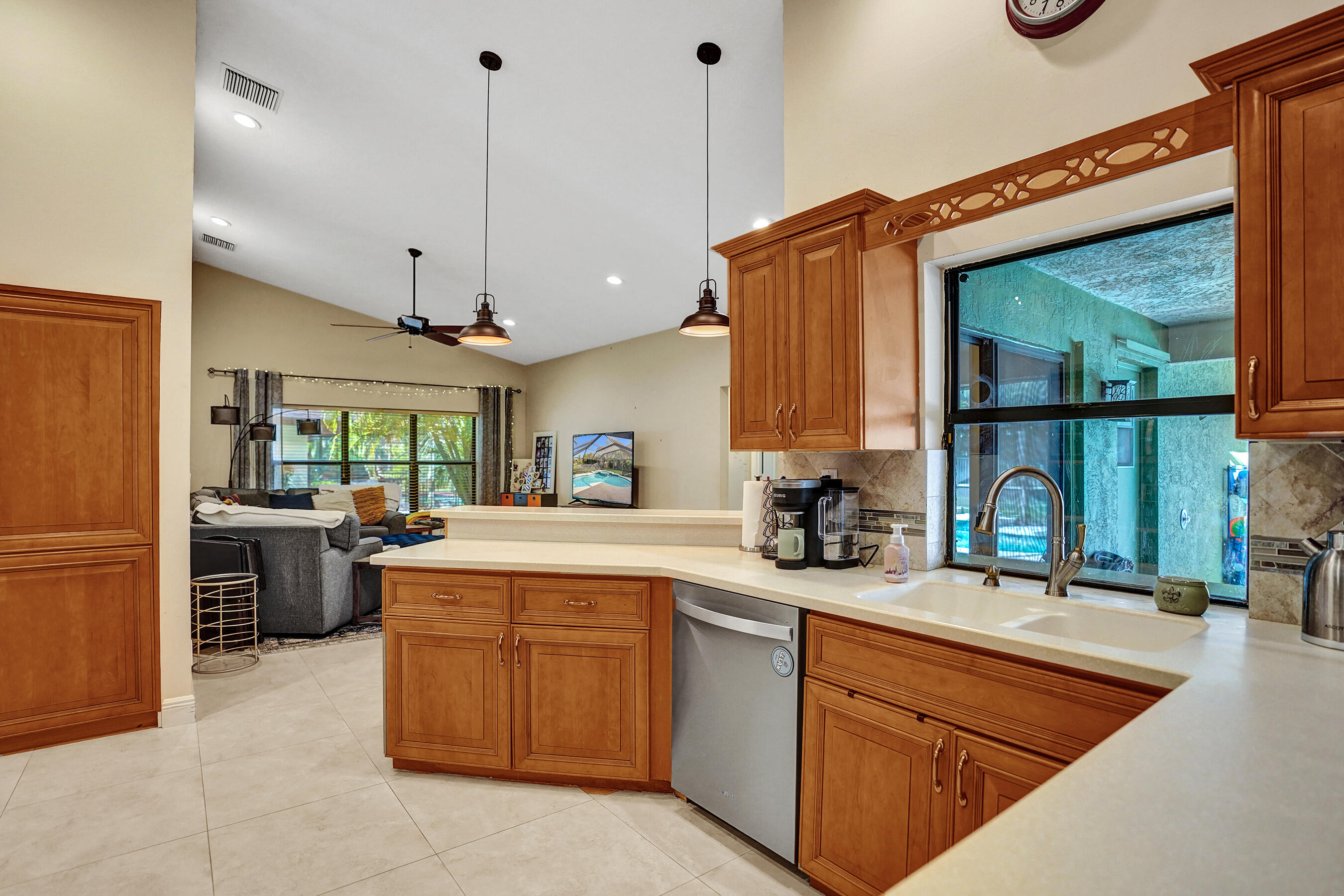 SUGAR POND MANOR OF WELLINGTON - Residential