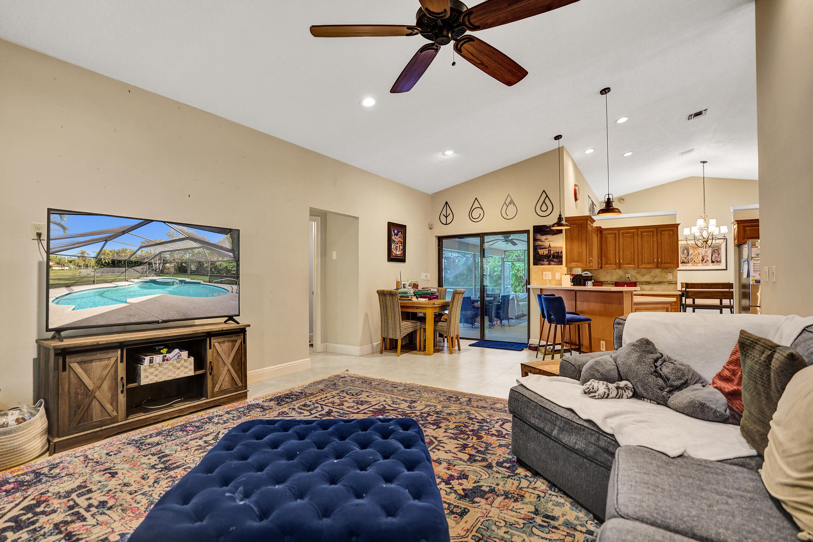 SUGAR POND MANOR OF WELLINGTON - Residential