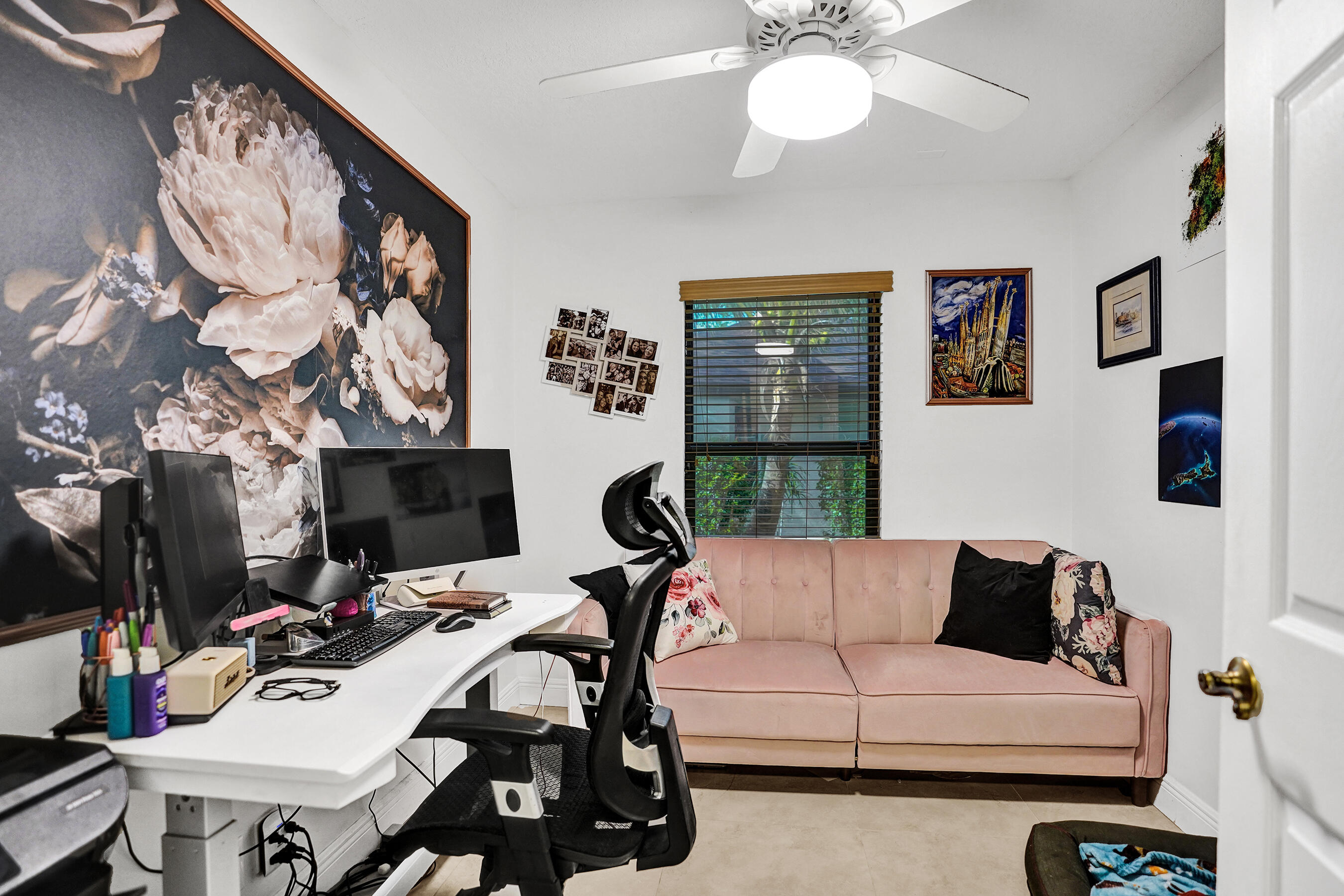 SUGAR POND MANOR OF WELLINGTON - Residential