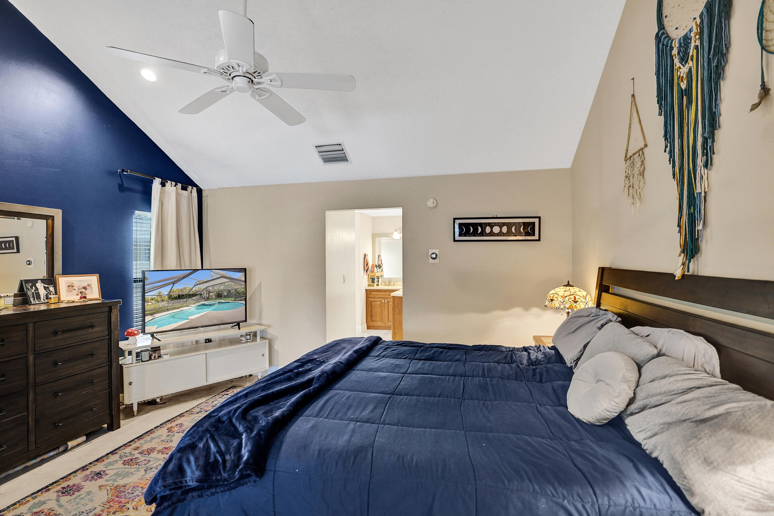 SUGAR POND MANOR OF WELLINGTON - Residential