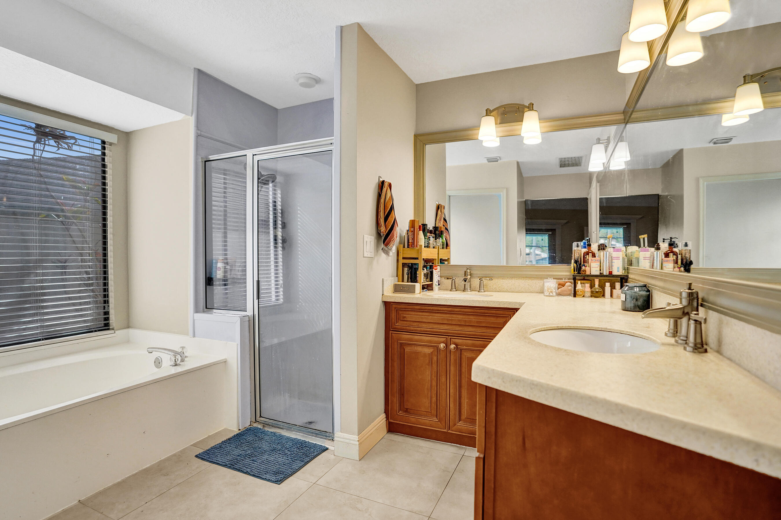 SUGAR POND MANOR OF WELLINGTON - Residential