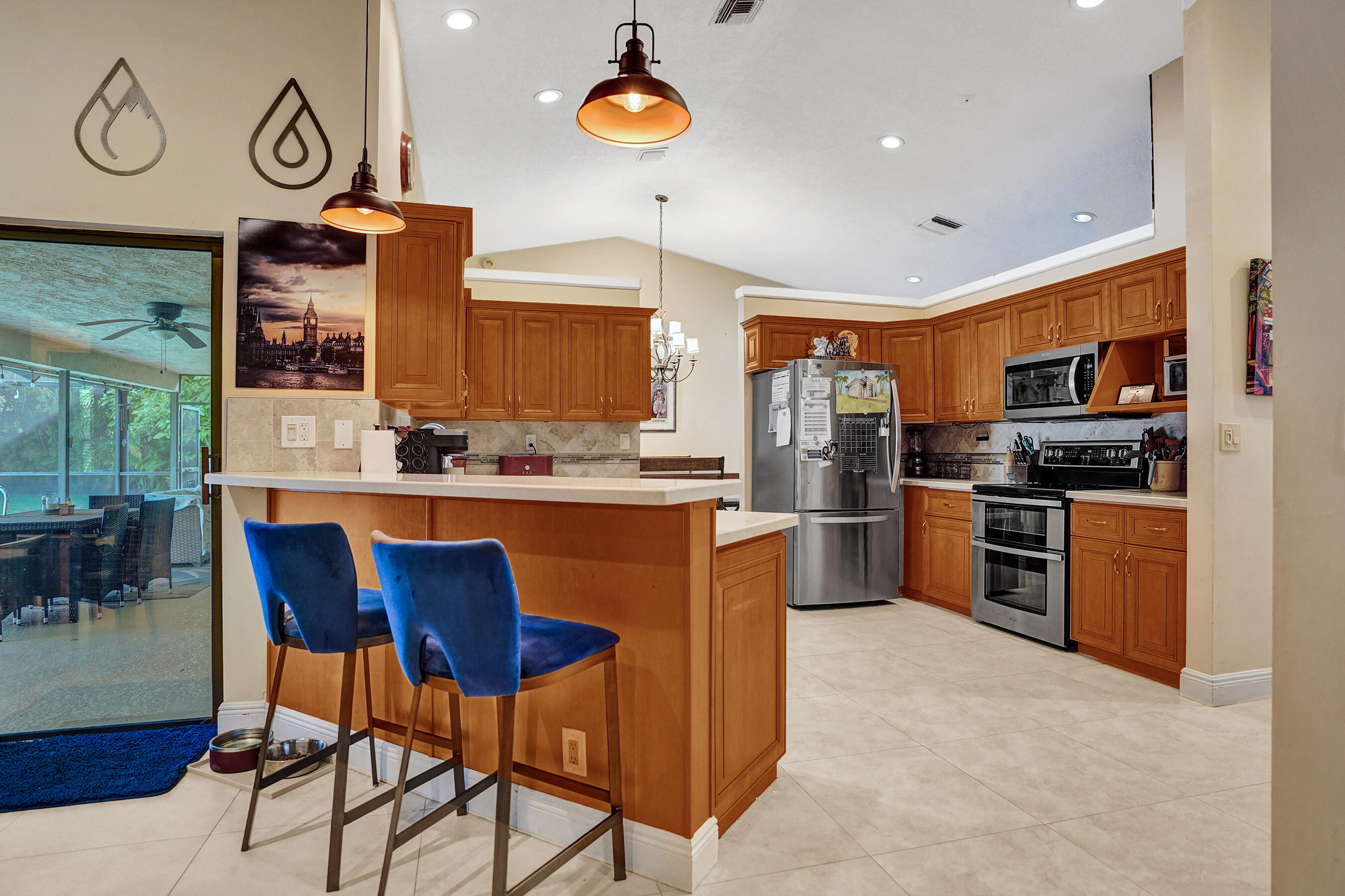 SUGAR POND MANOR OF WELLINGTON - Residential