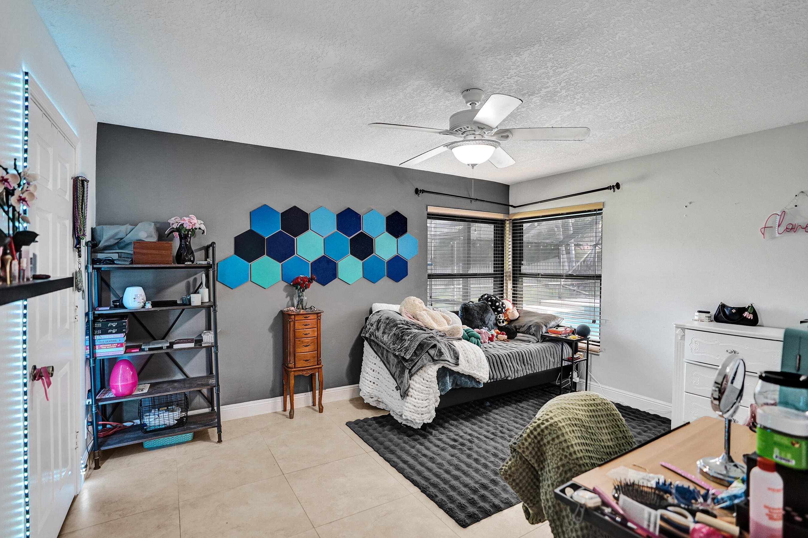 SUGAR POND MANOR OF WELLINGTON - Residential