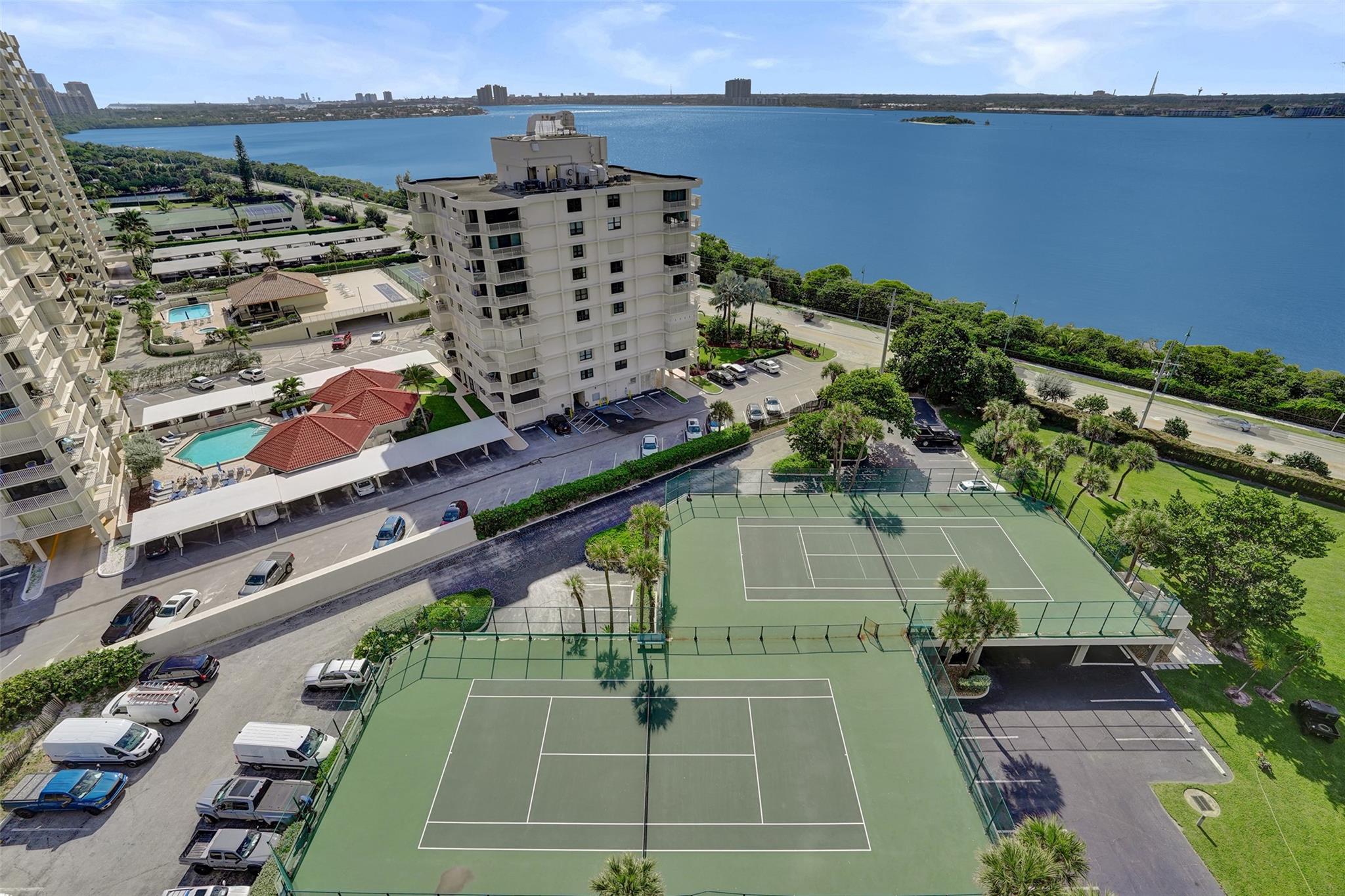 WATER GLADES CONDO - Residential Lease