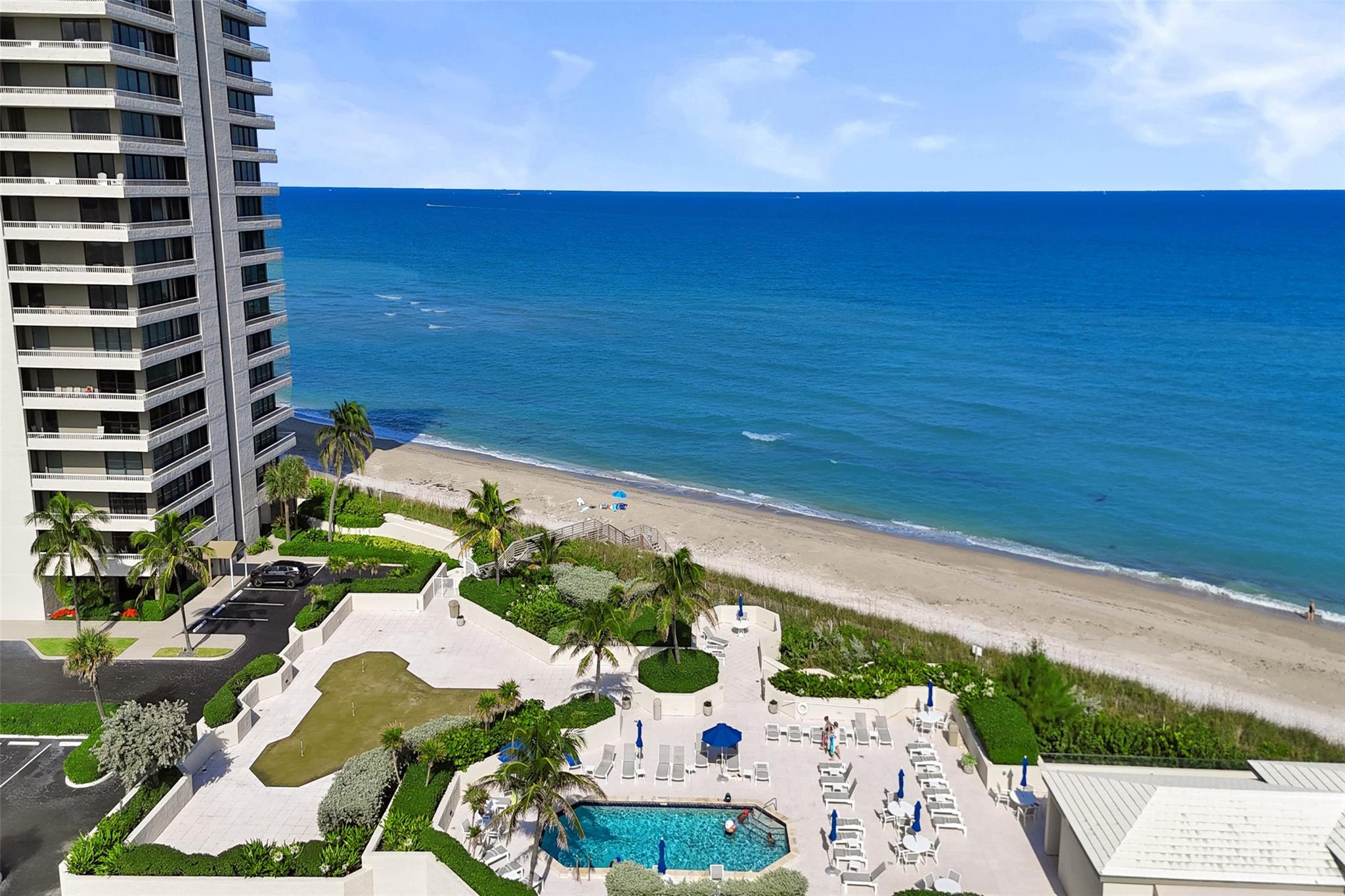 WATER GLADES CONDO - Residential Lease