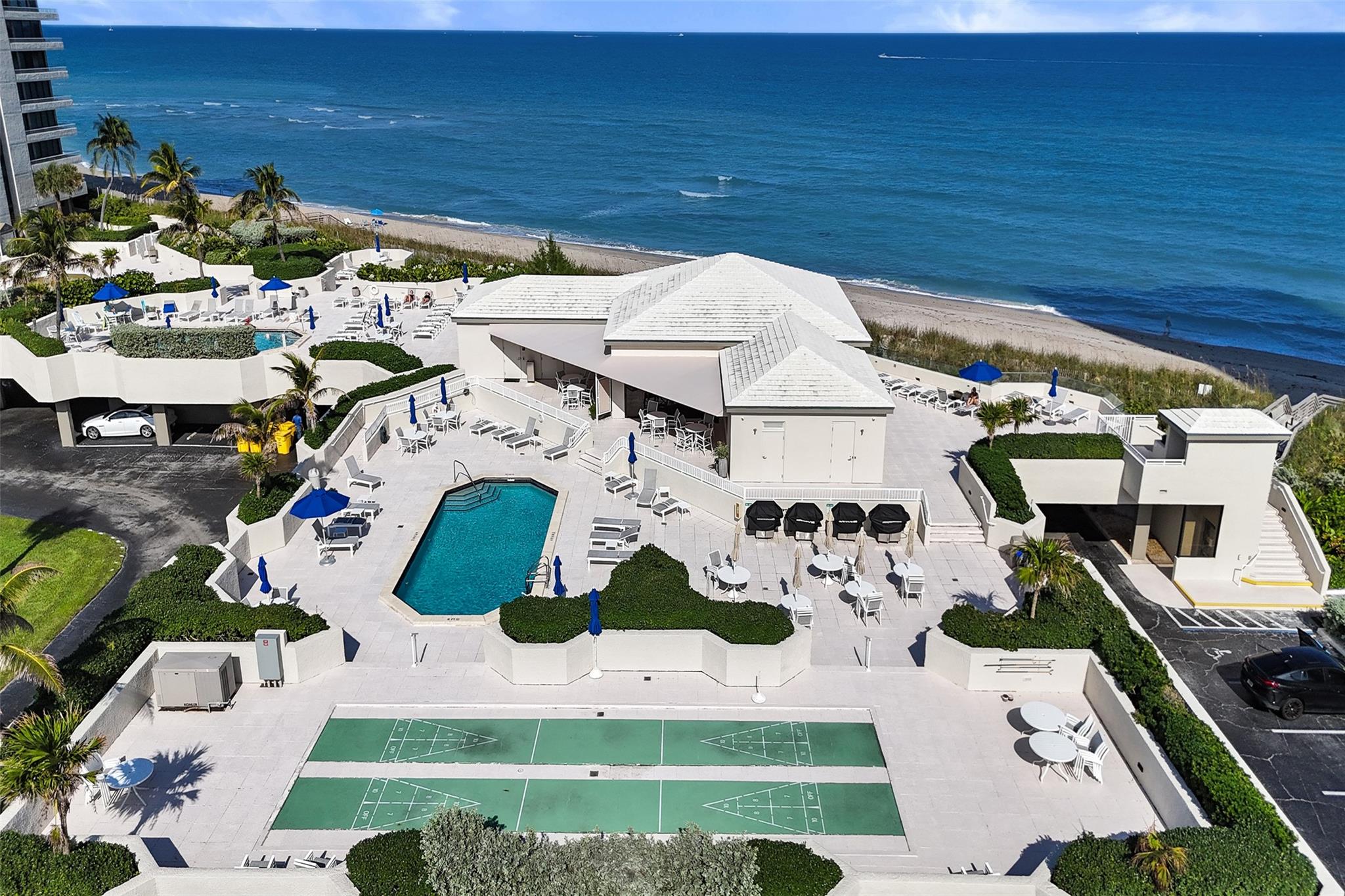 WATER GLADES CONDO - Residential Lease