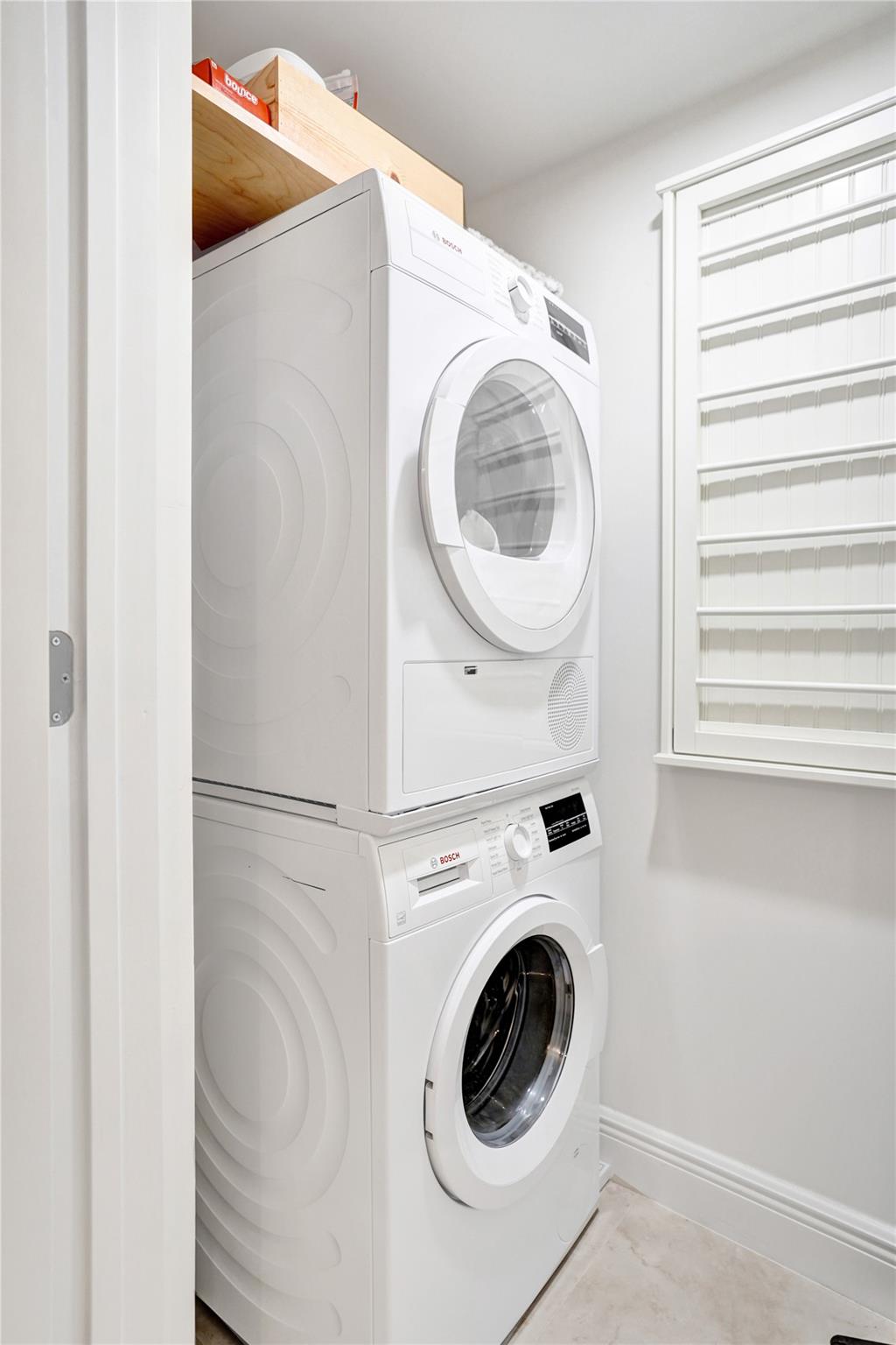 WATER GLADES CONDO - Residential Lease