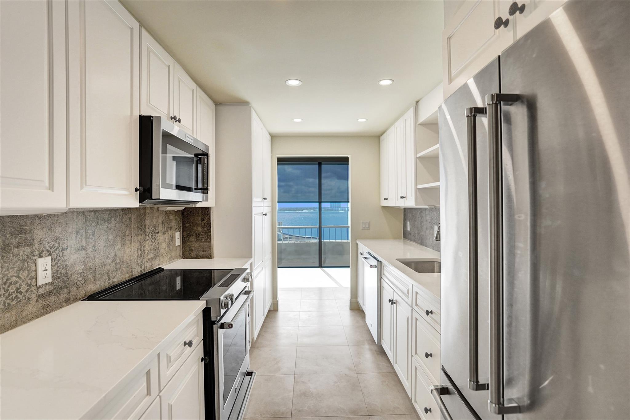 WATER GLADES CONDO - Residential Lease