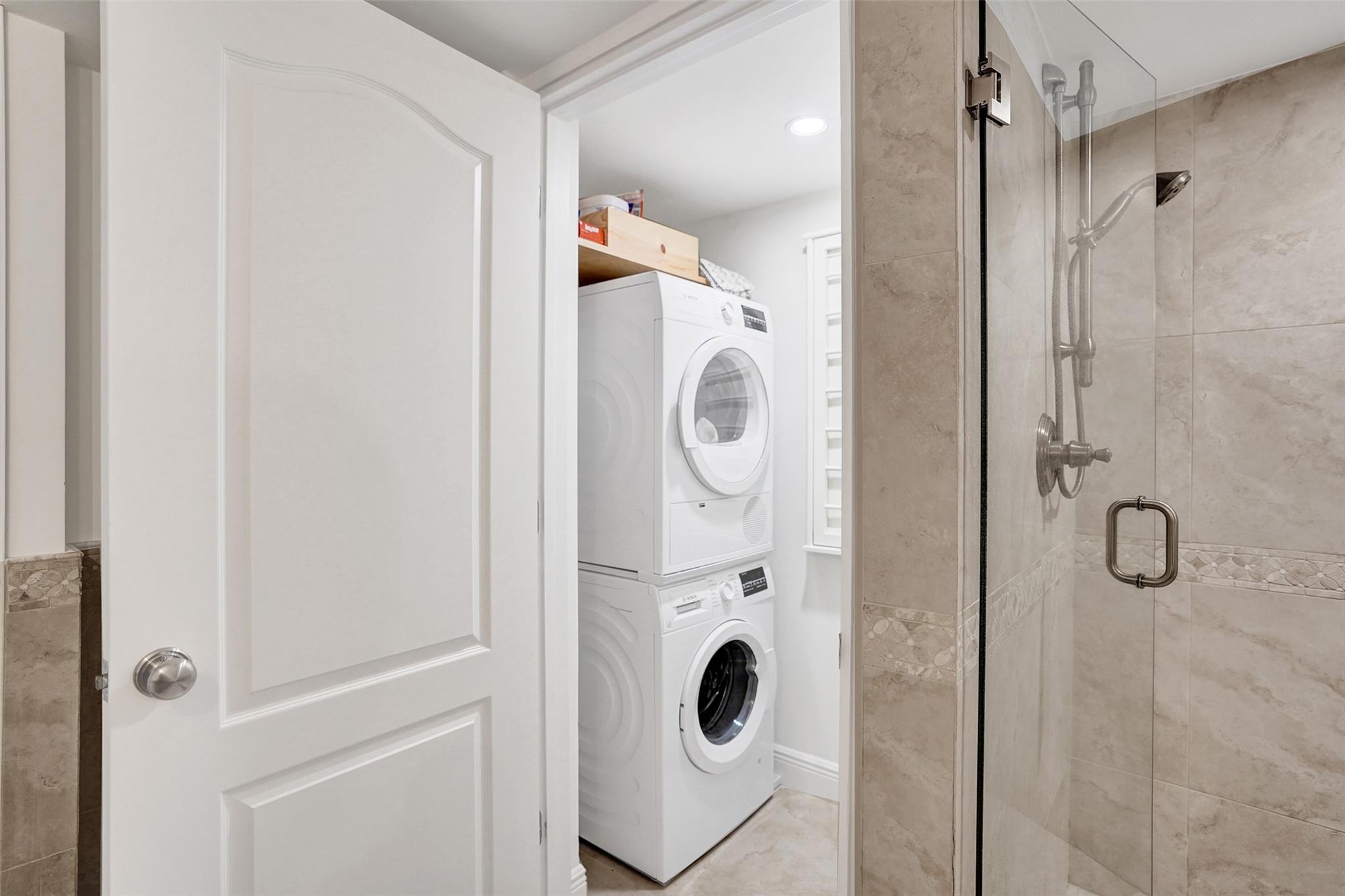 WATER GLADES CONDO - Residential Lease