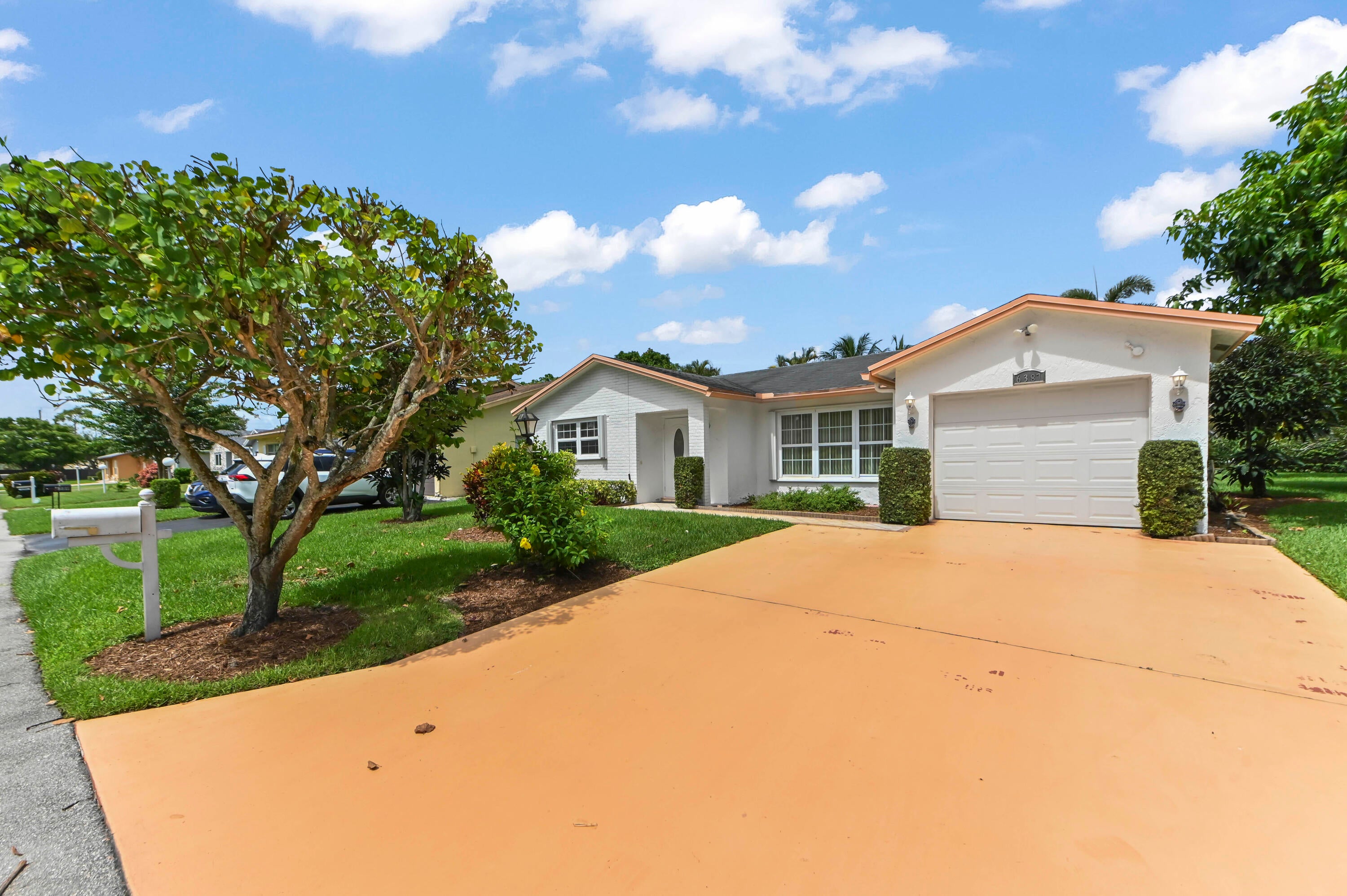 Properties 6387 Summer Sky Lane