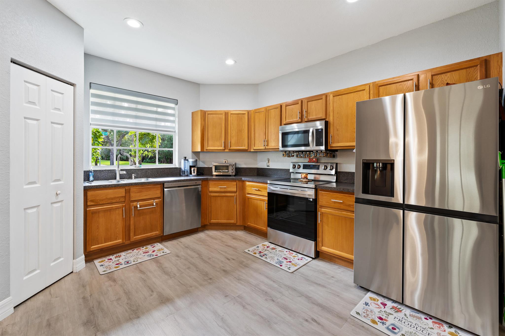 EAST LAKE VILLAGE NO 3 - Residential