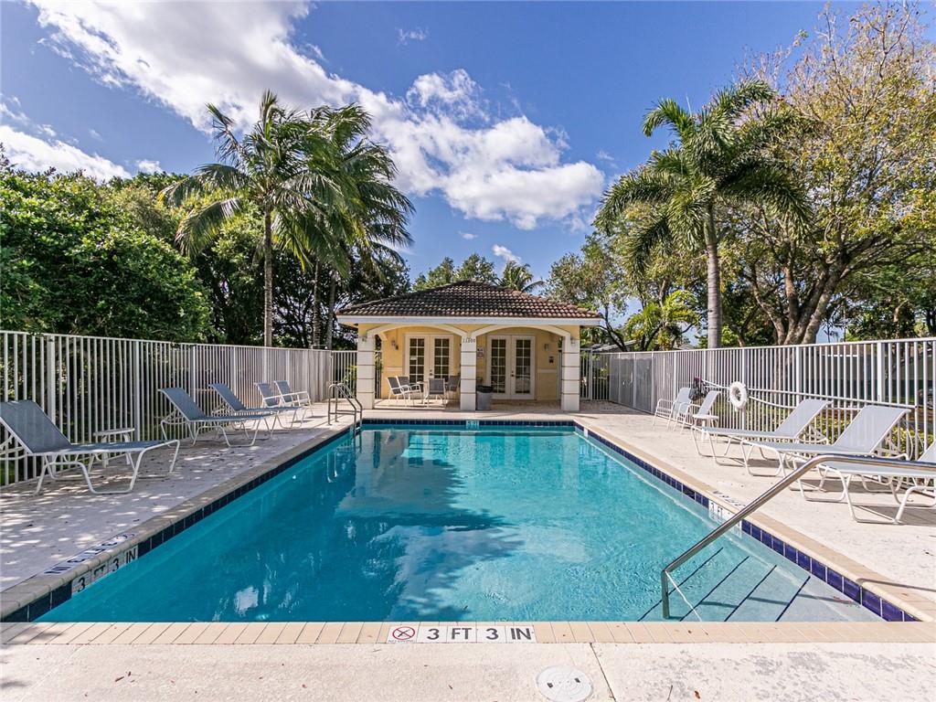 Entrada at Sunrise - Residential