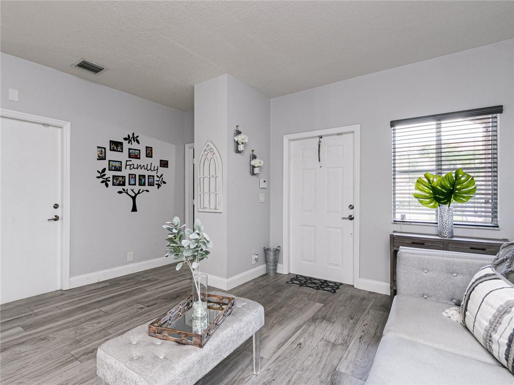 Entrada at Sunrise - Residential