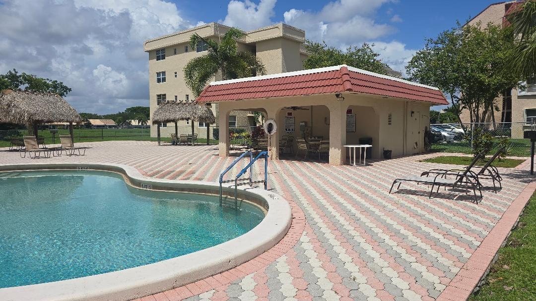 HOLIDAY SPRINGS VILLAGE - Residential
