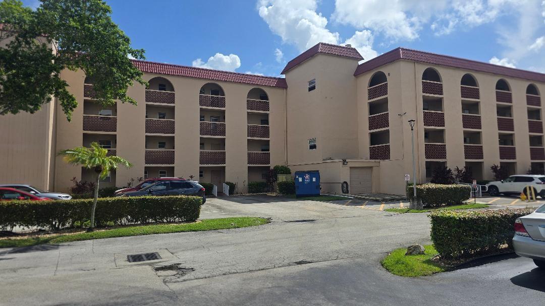 HOLIDAY SPRINGS VILLAGE - Residential
