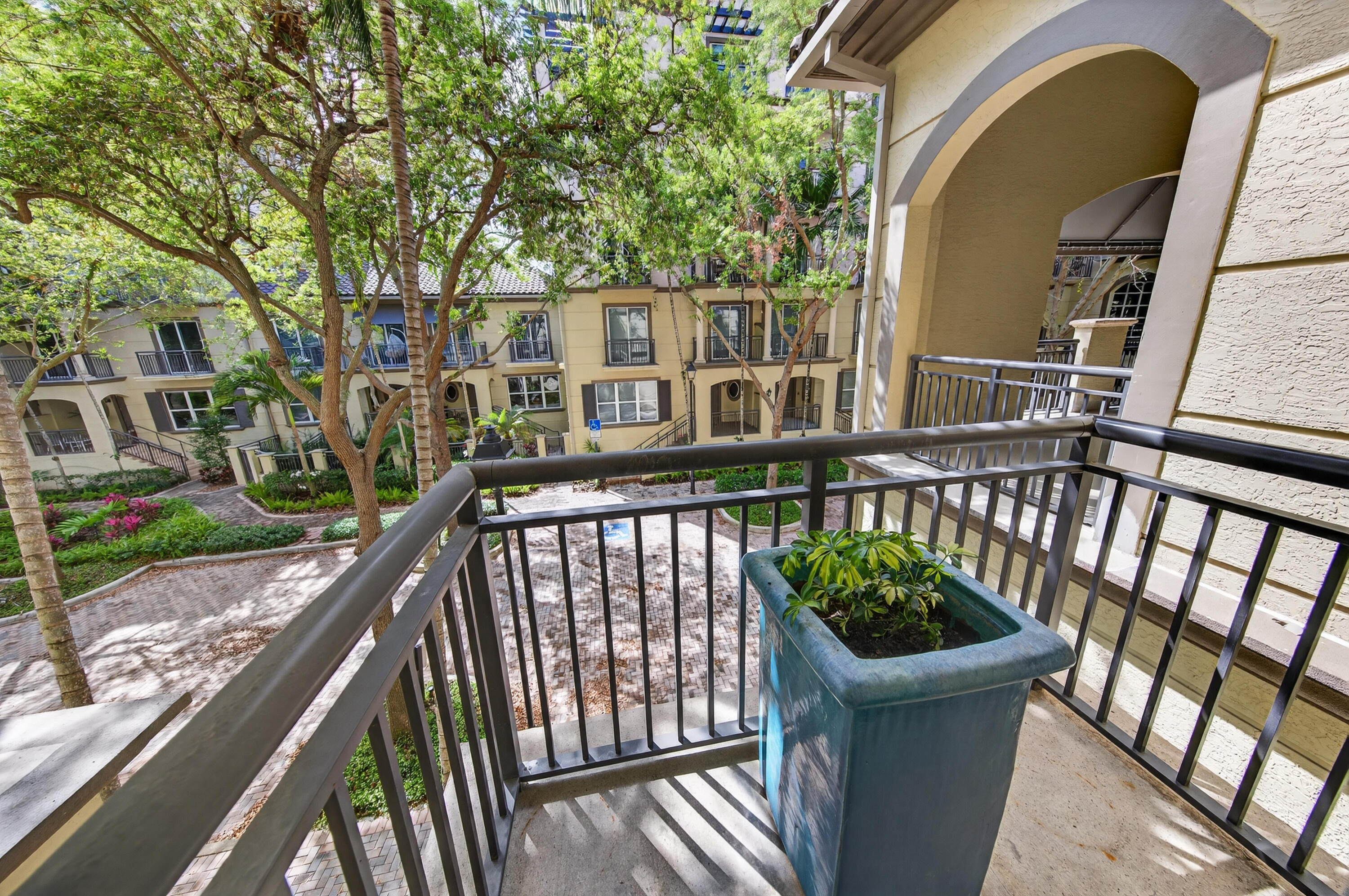 WILTON STATION RES CONDO - Residential