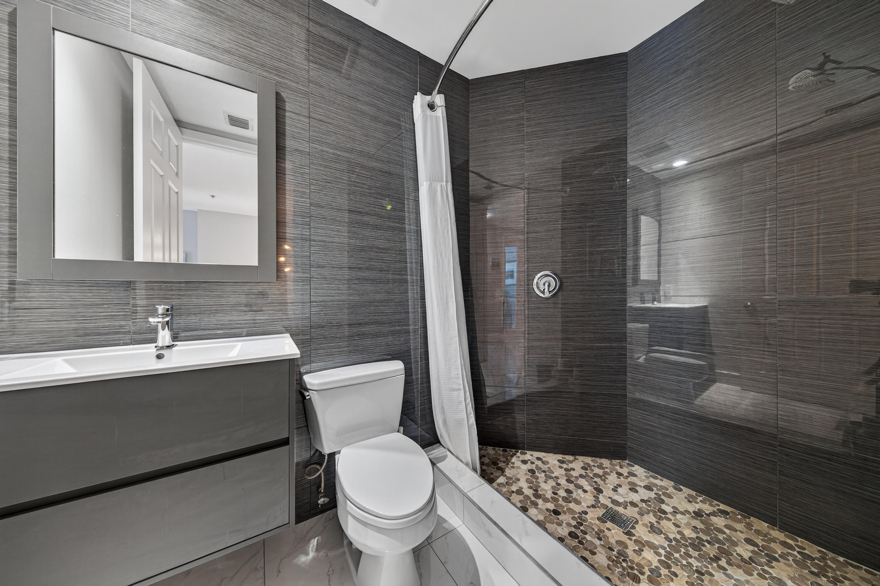 WILTON STATION RES CONDO - Residential