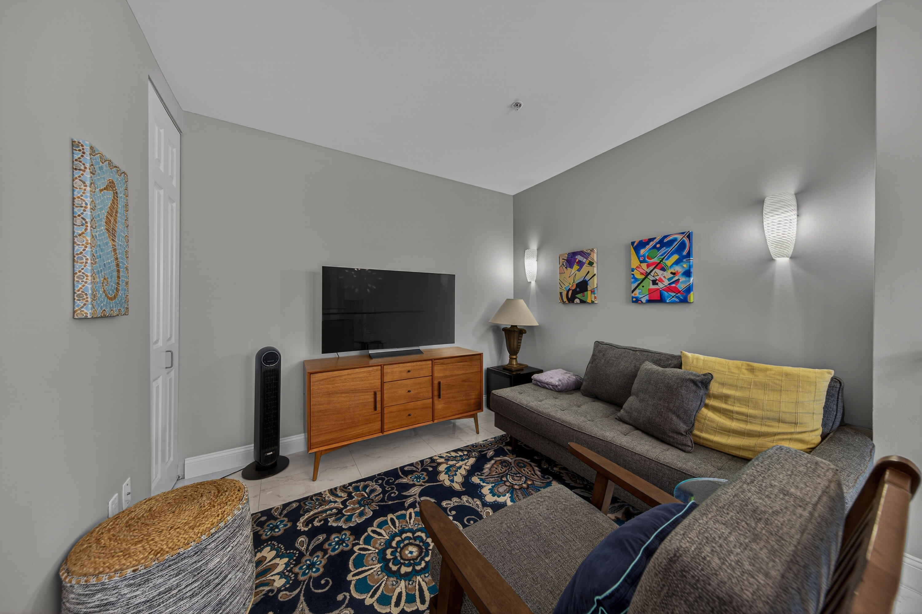 WILTON STATION RES CONDO - Residential