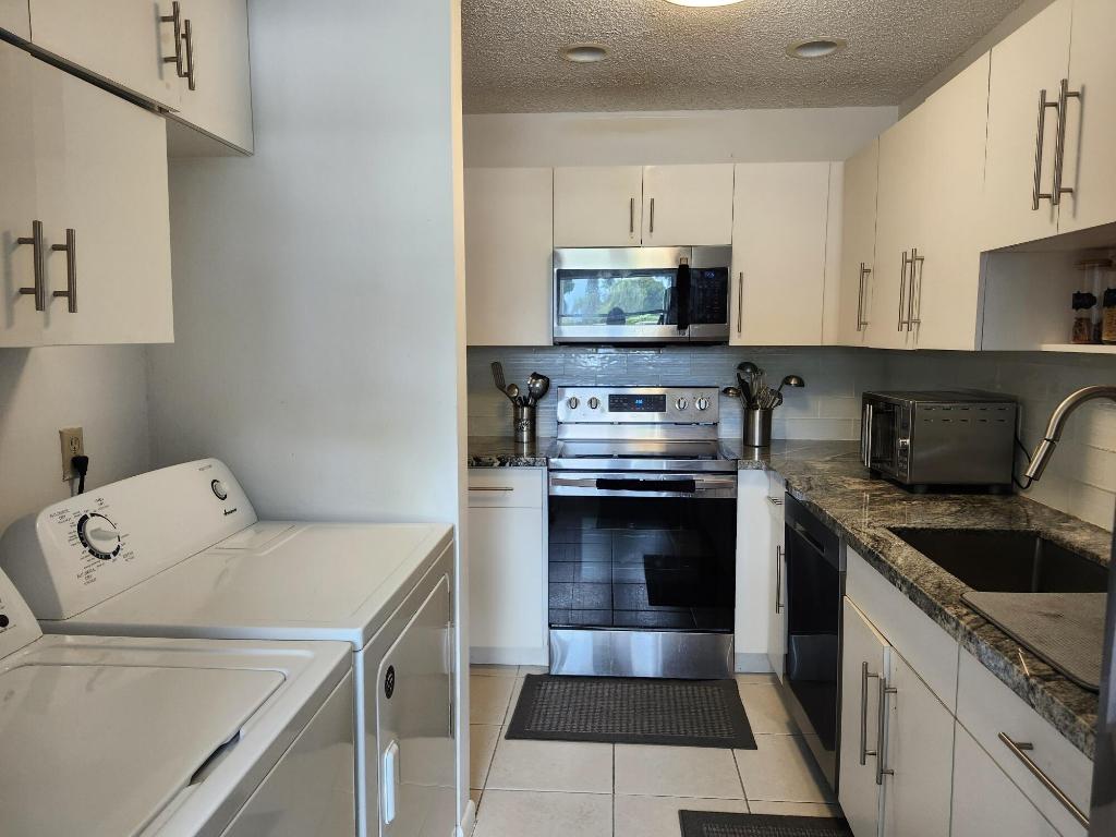 1141 Calamondin Terrace 101