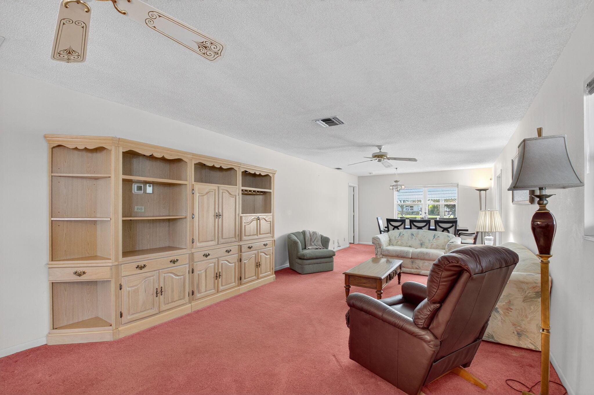 COUNTRY MANORS - Residential