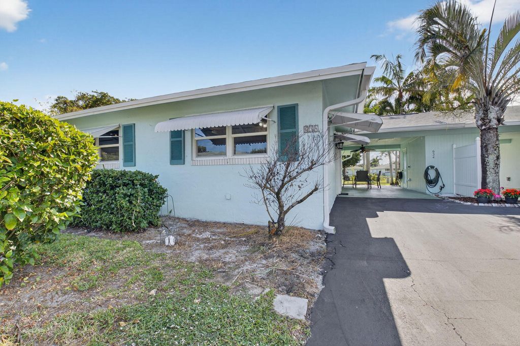 Photo of 634 Hummingbird Lane, Delray Beach, FL 33445 (MLS # R11141130)