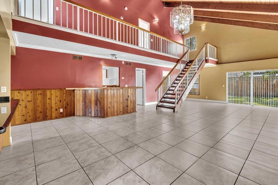 2438 Southridge Road