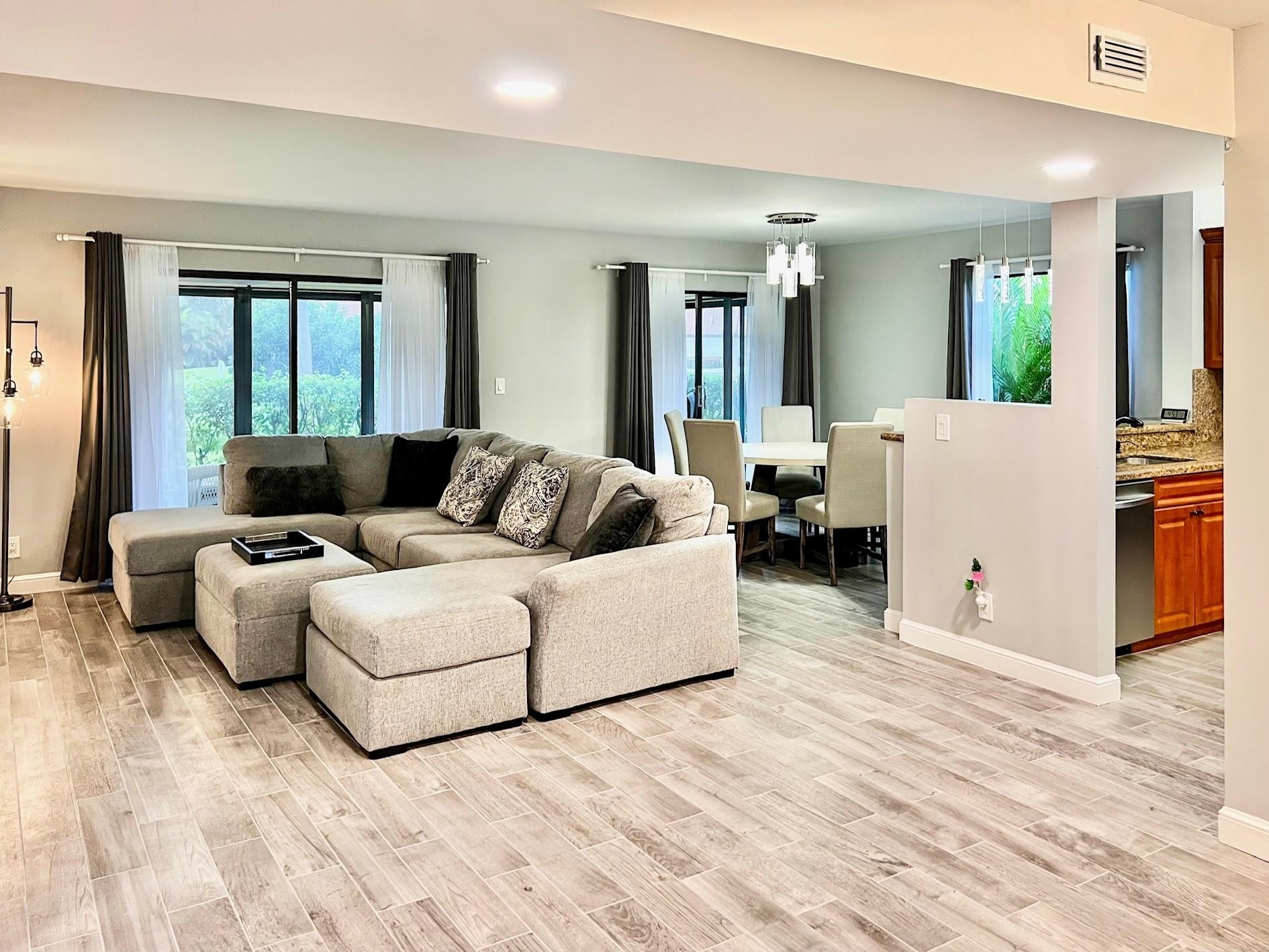 10615 Ocean Palm Way 102