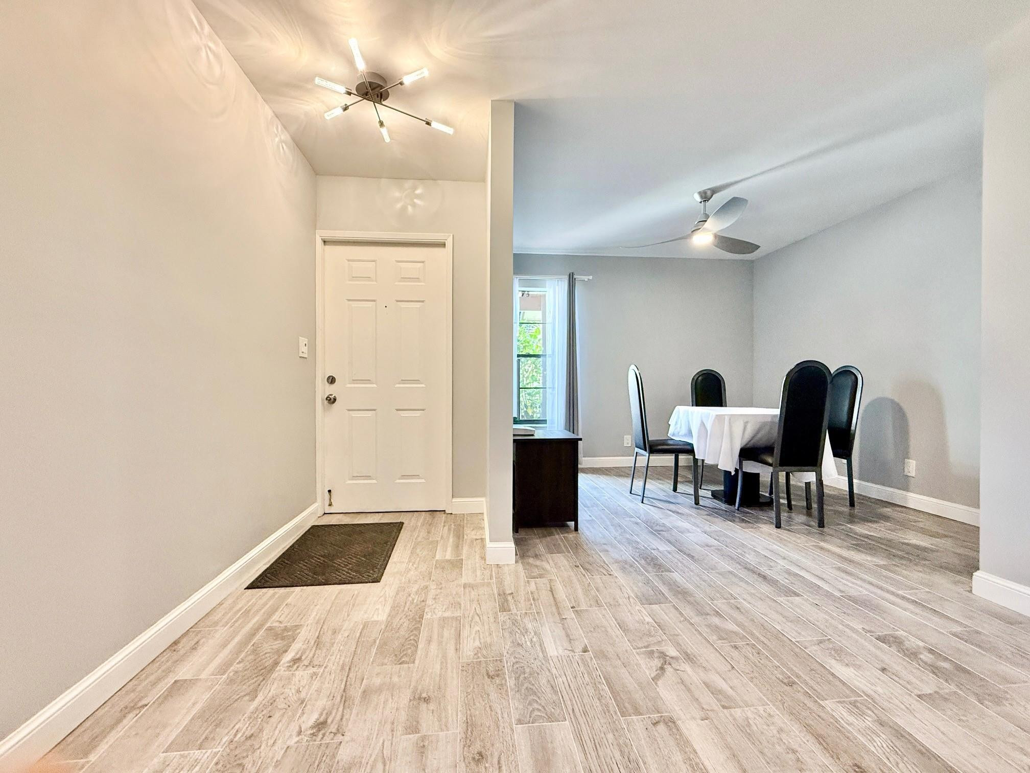 PALM CHASE - Residential