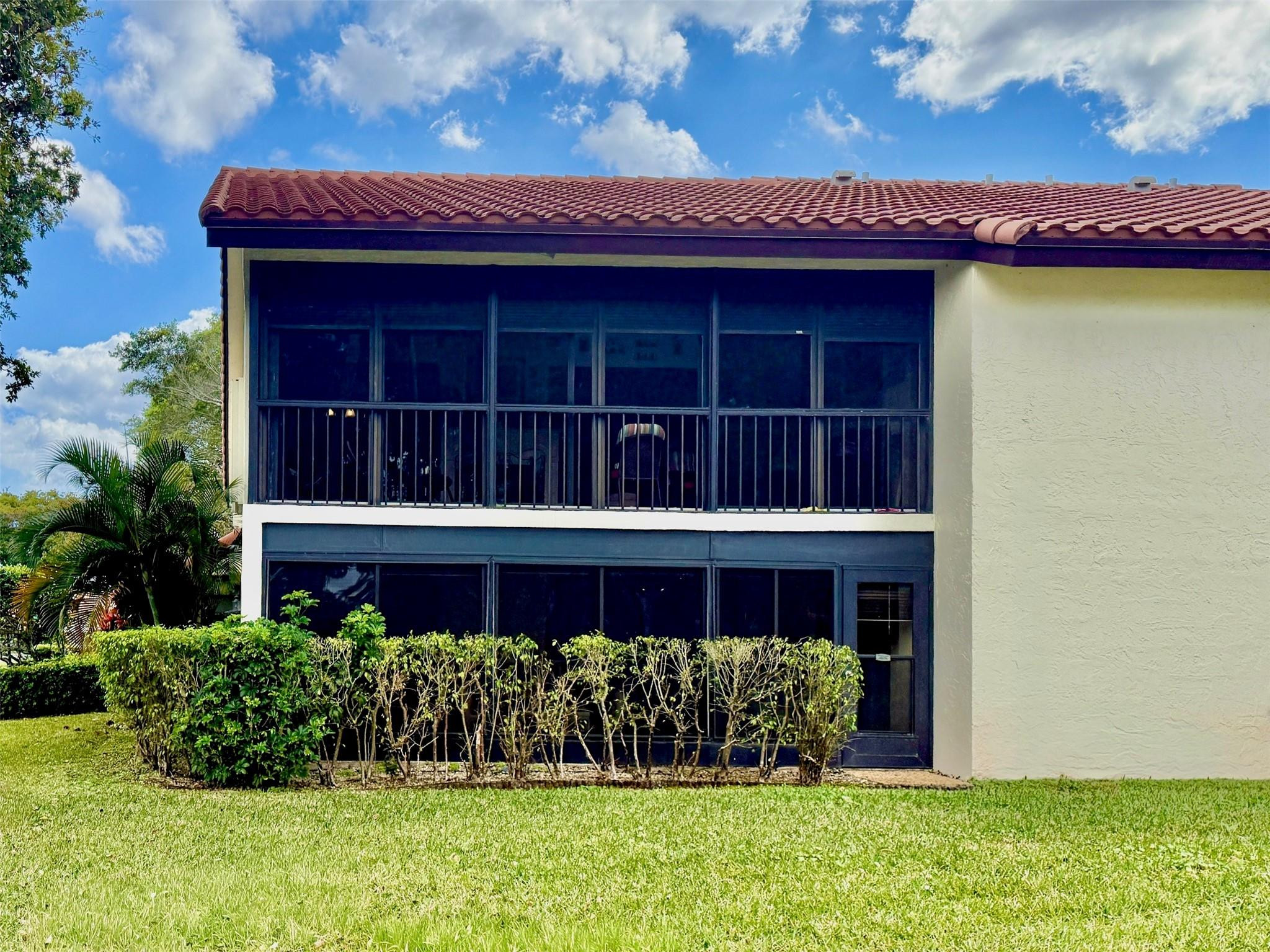 PALM CHASE - Residential