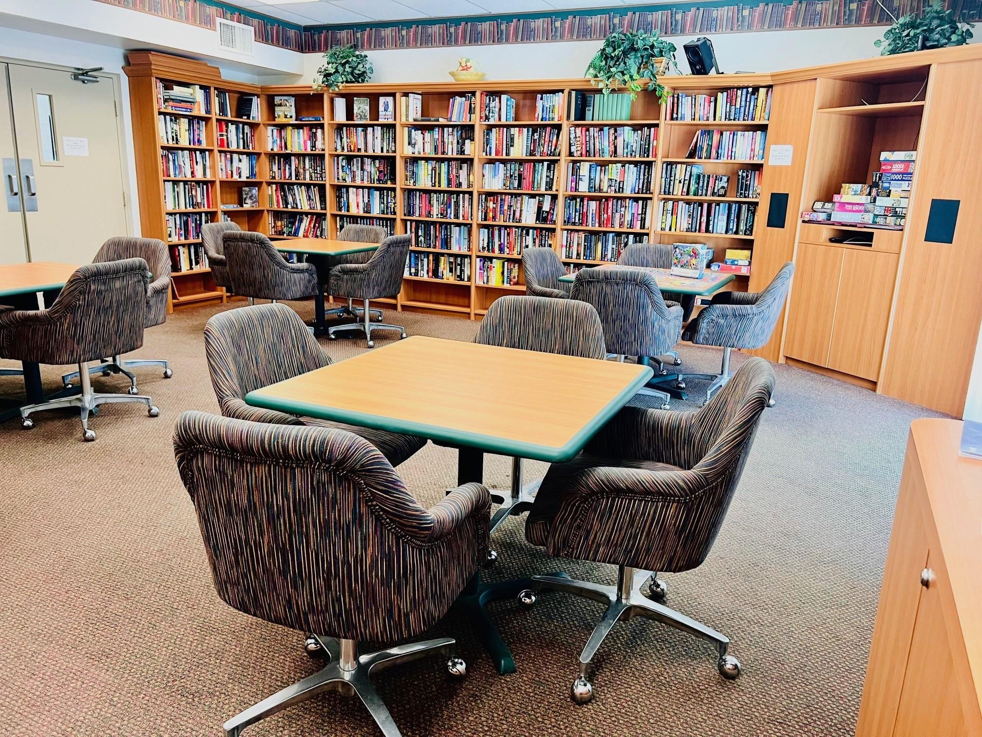 PALM CHASE - Residential