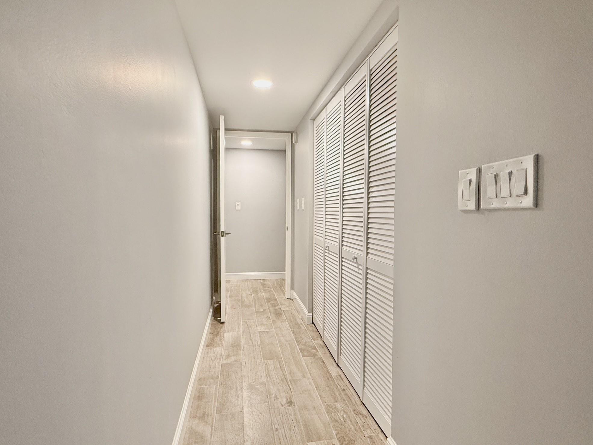 PALM CHASE - Residential