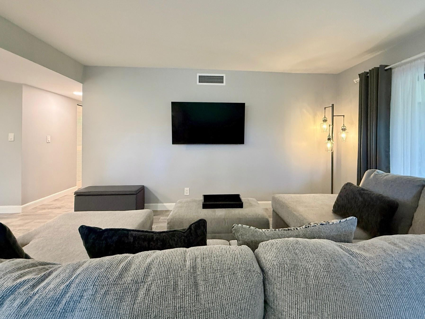 PALM CHASE - Residential