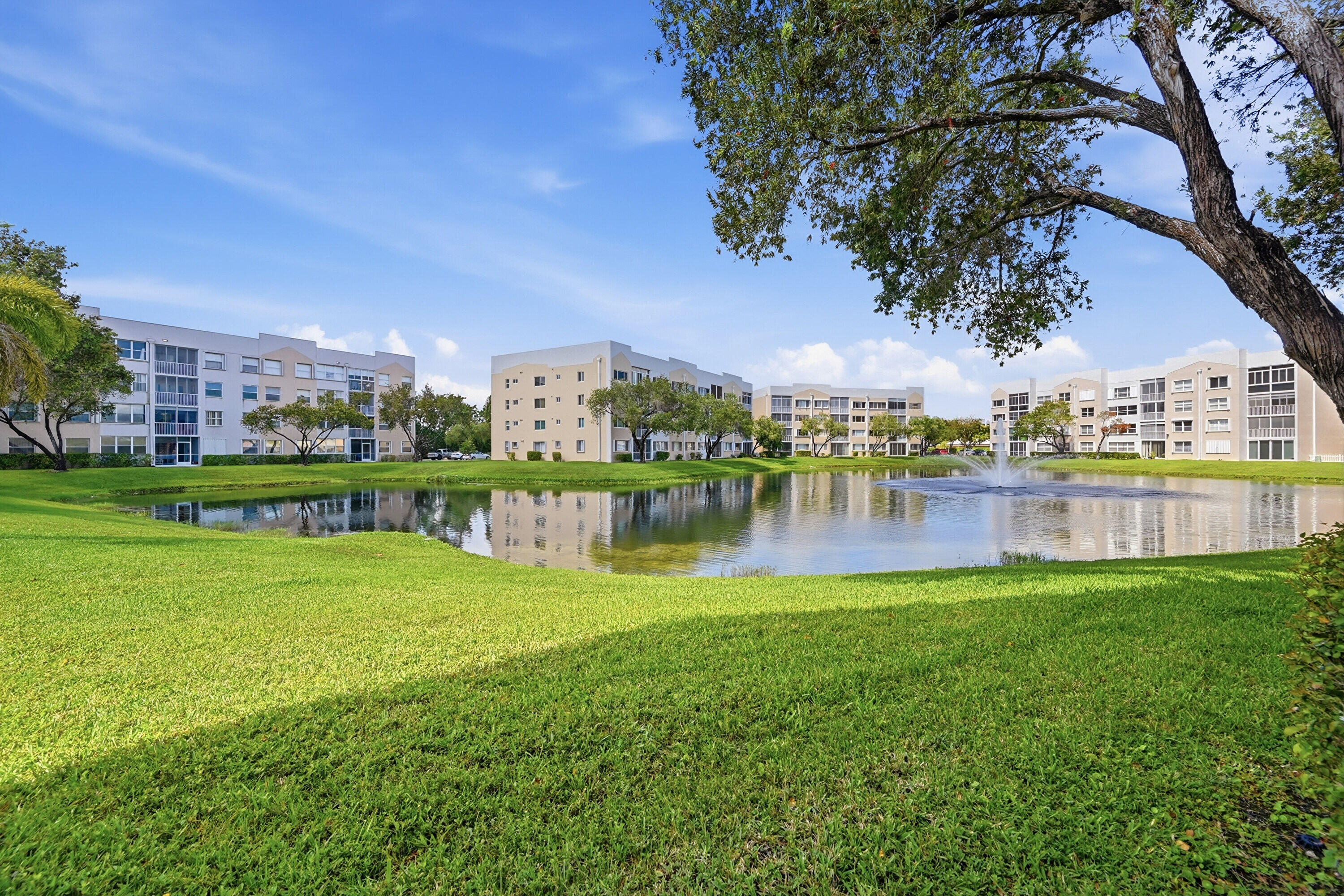SUNRISE LAKES 199 CONDO - Residential