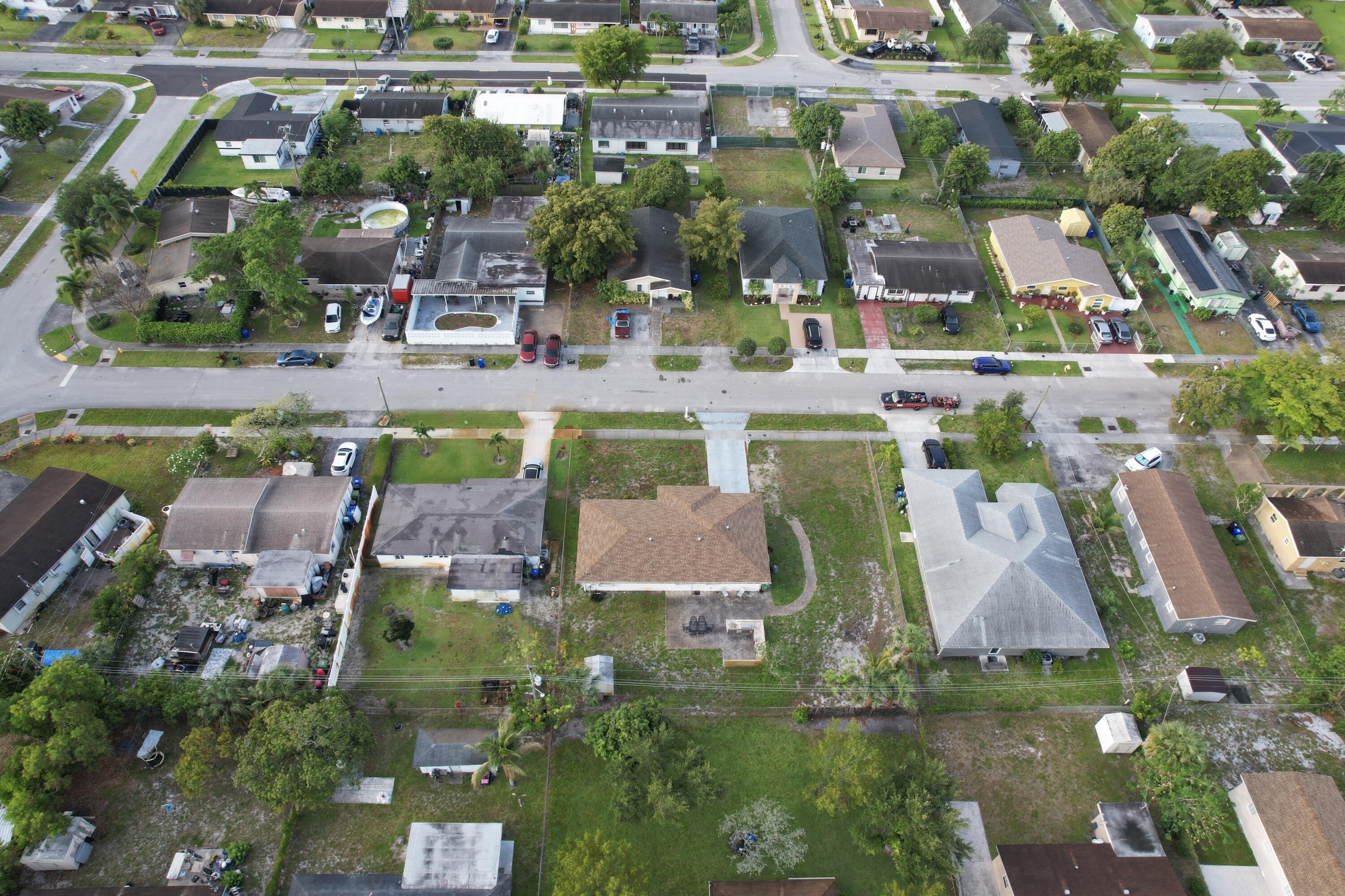 FLAMINGO VILLAGE - Residential