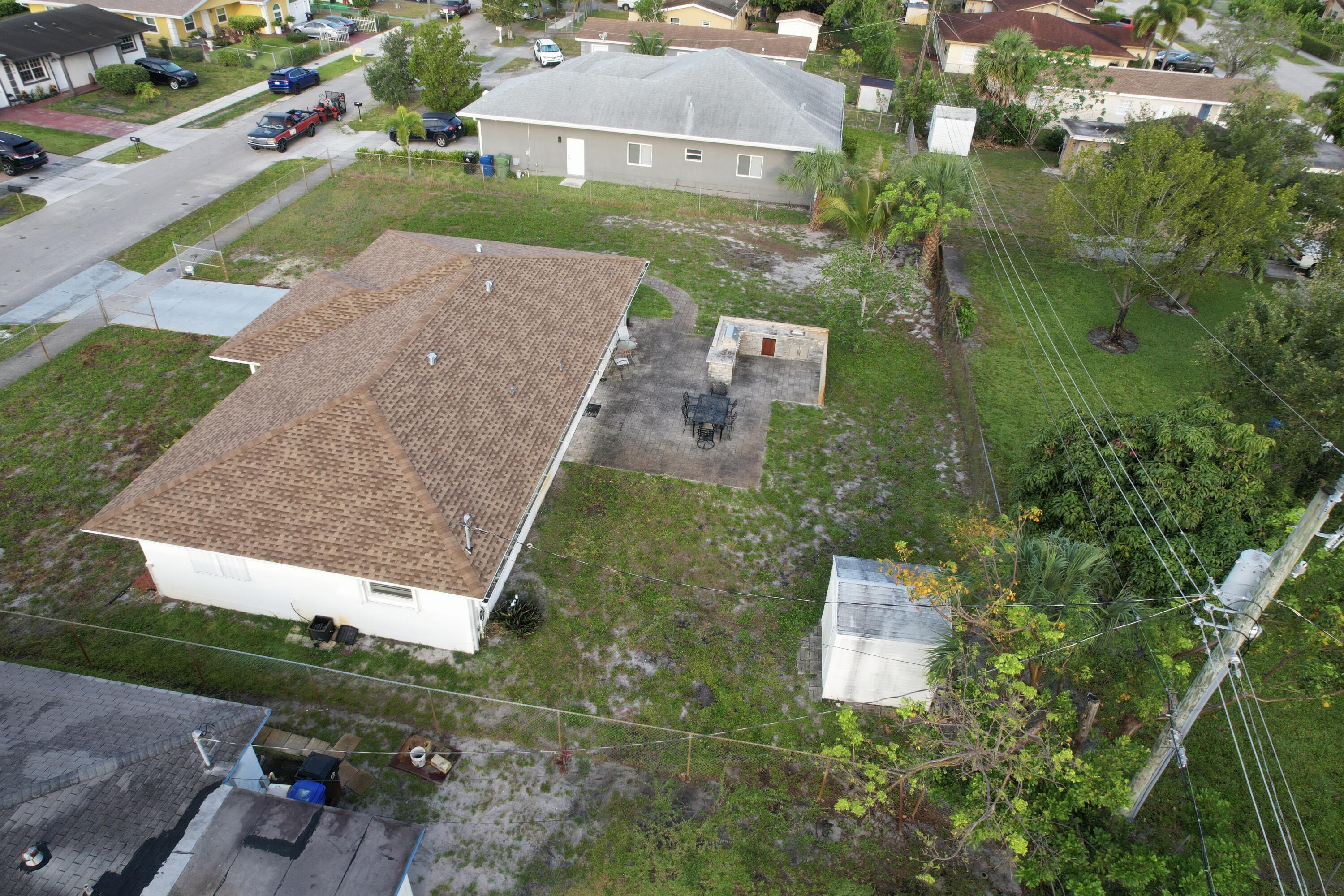 FLAMINGO VILLAGE - Residential