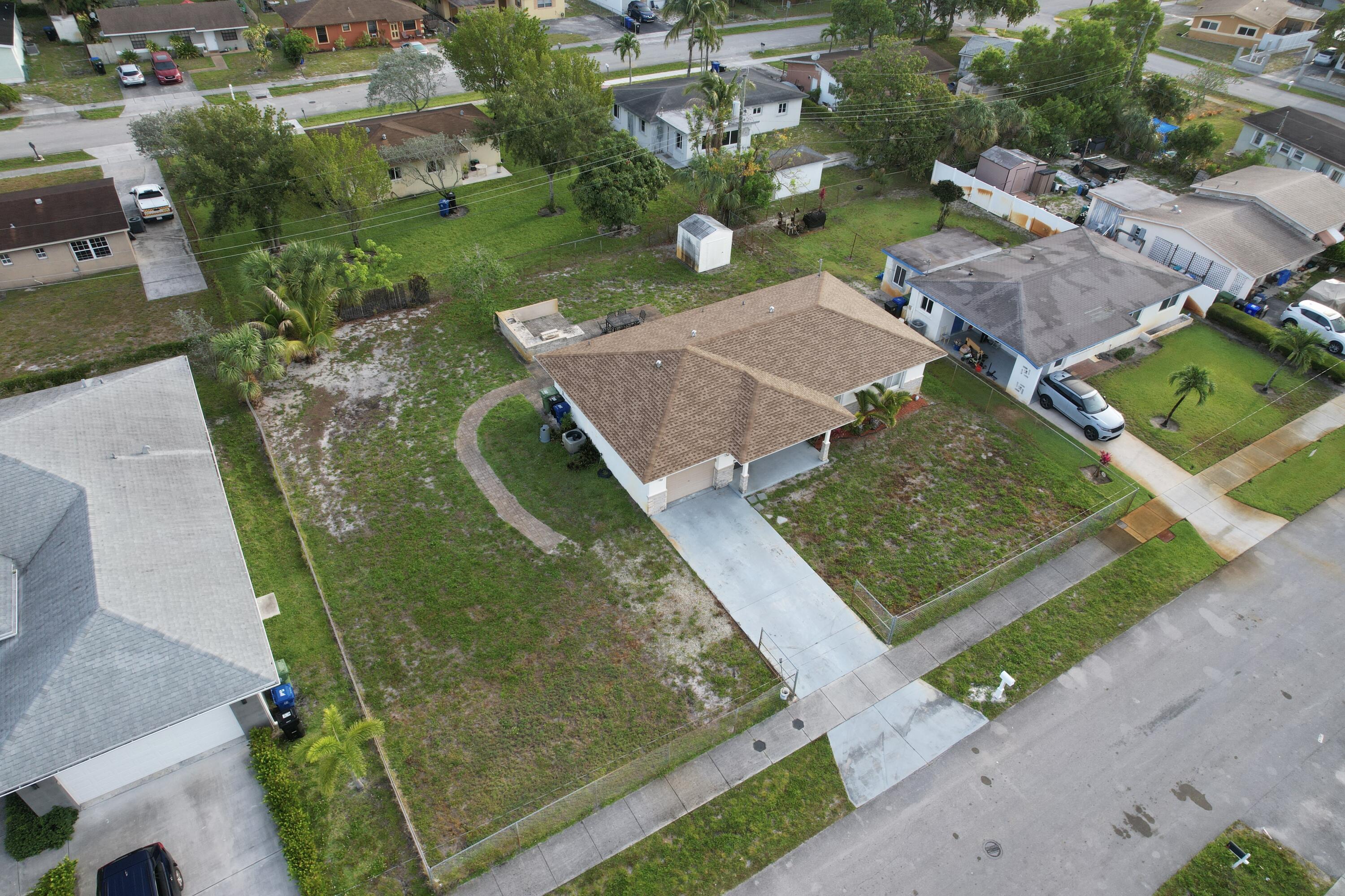 FLAMINGO VILLAGE - Residential