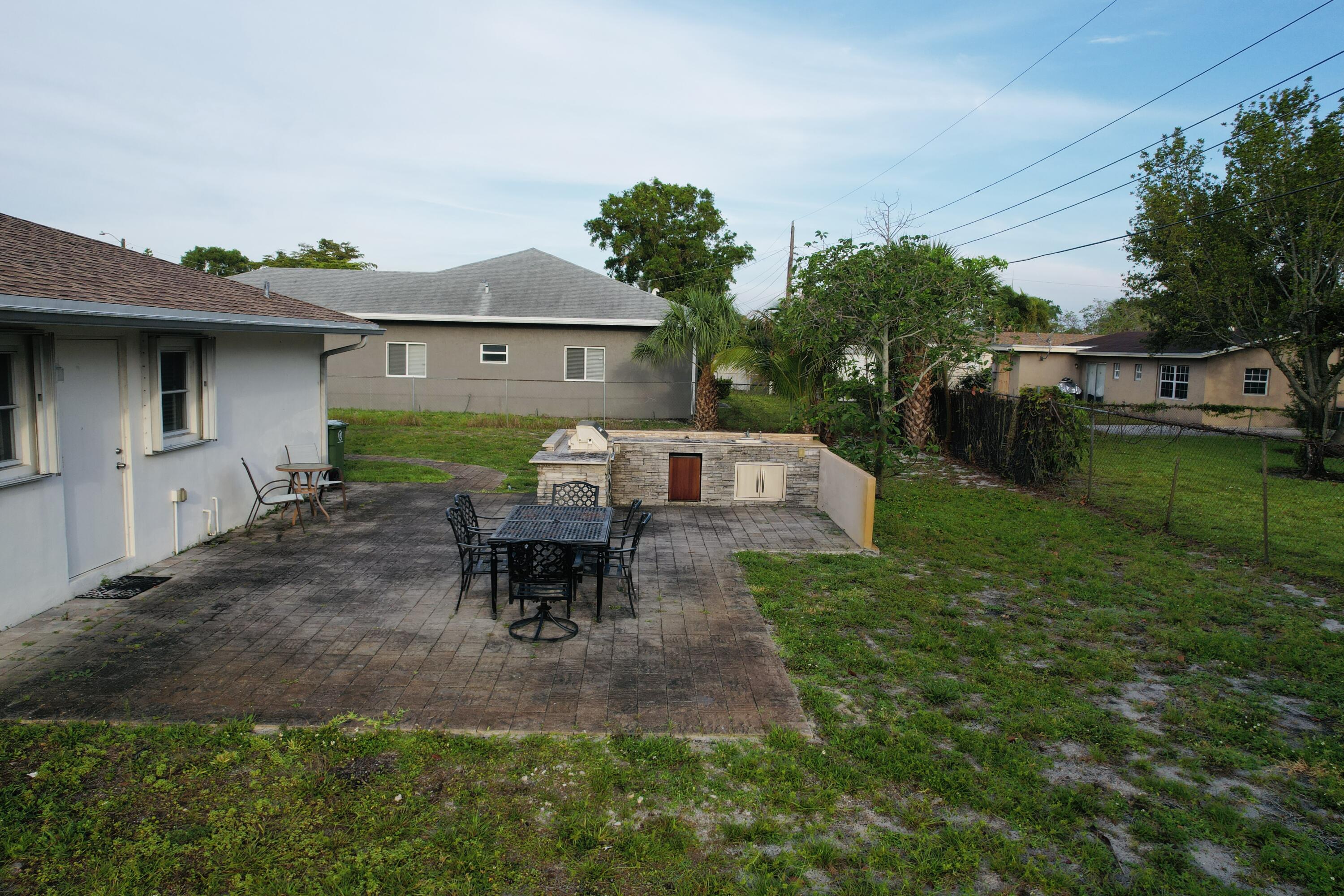 FLAMINGO VILLAGE - Residential