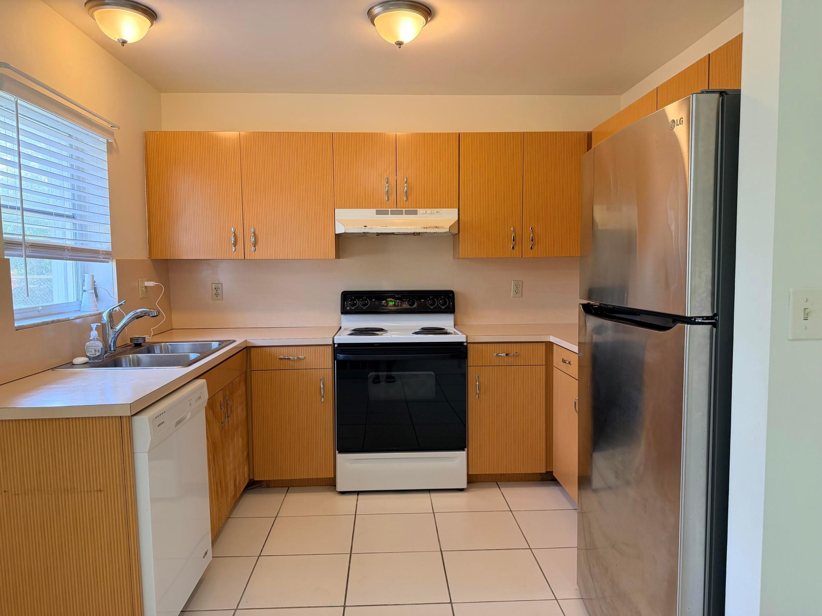 FLAMINGO VILLAGE - Residential