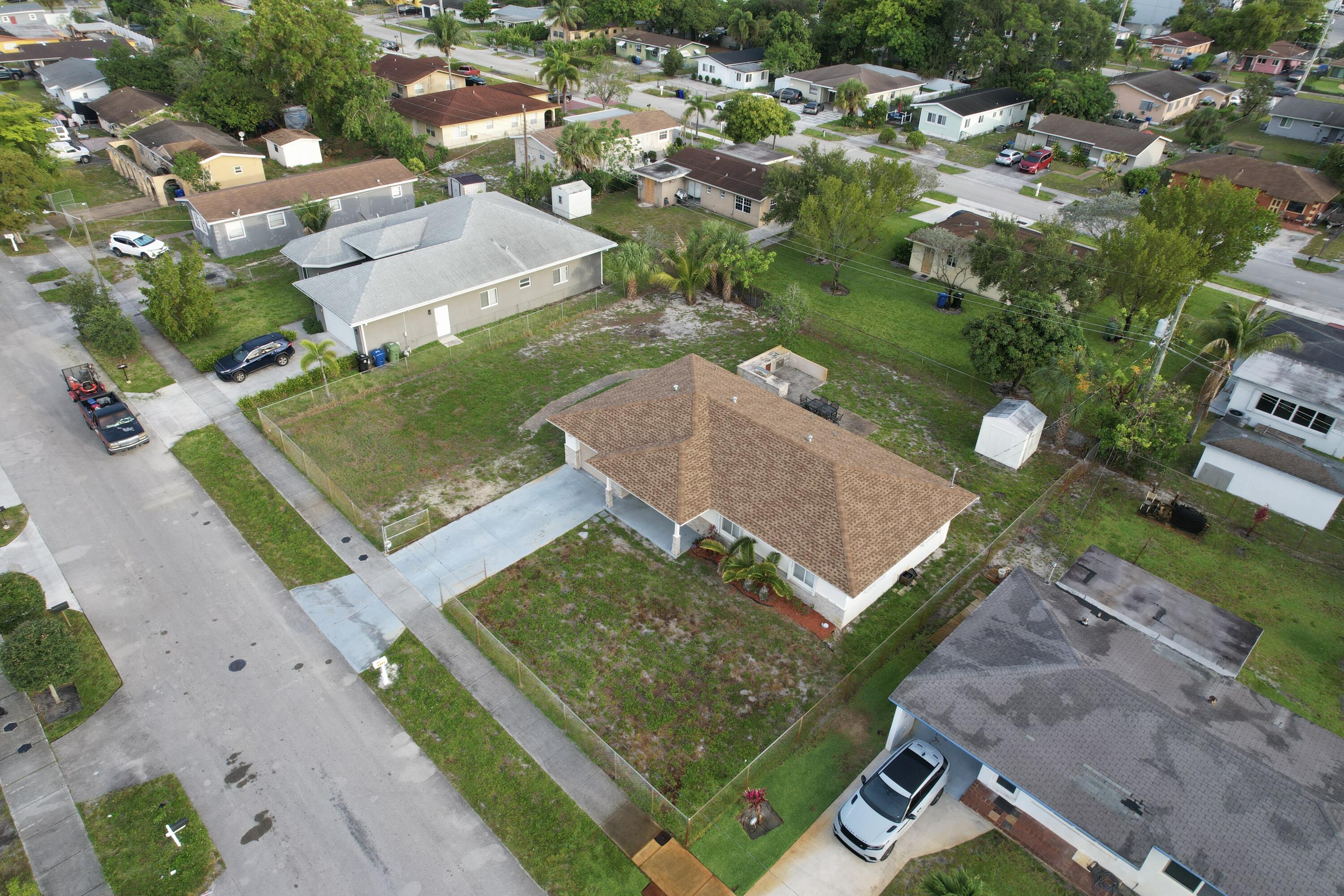 FLAMINGO VILLAGE - Residential